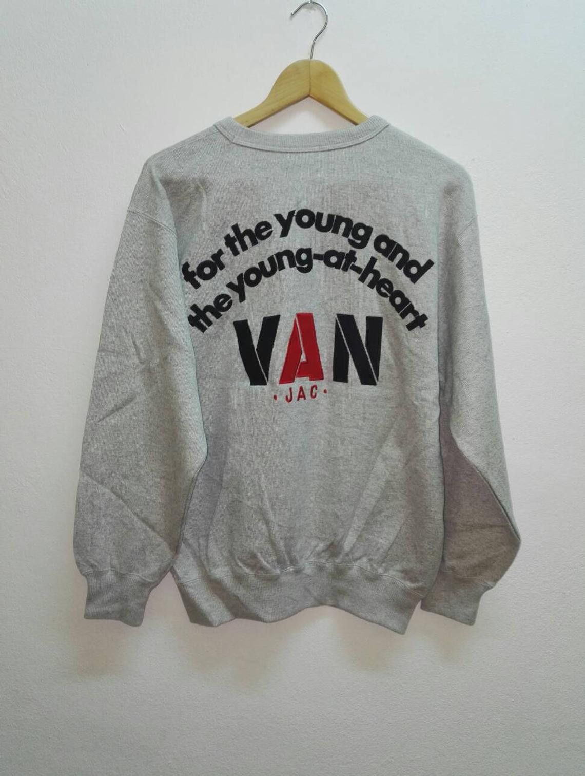 Vintage VAN JAC Sweatshirt Embroidered big logo Crewneck