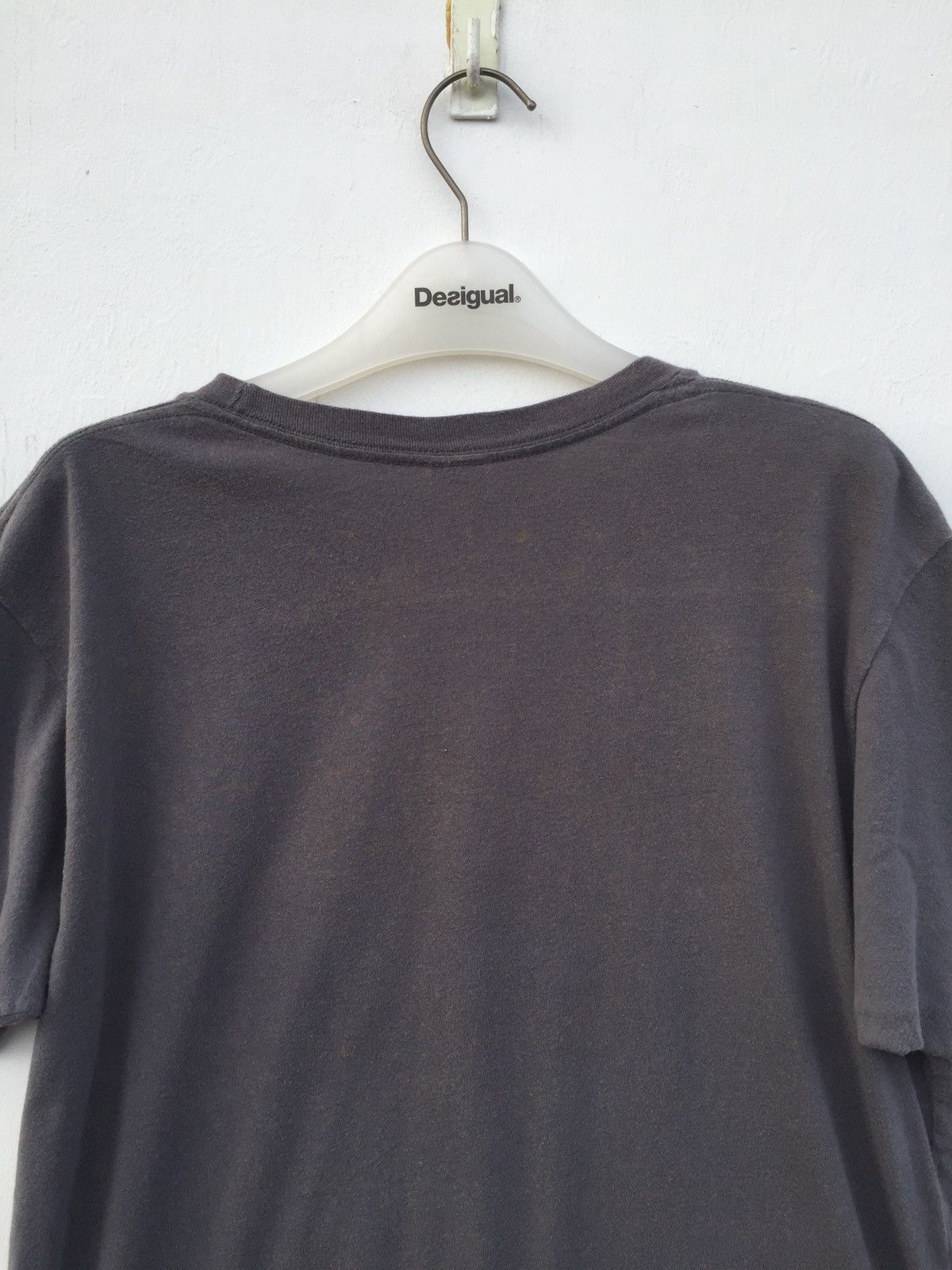 Band Tees × Pink Floyd × Vintage Vintage Pink Floyd Animal Cover Album Faded Natural Size US L / EU 52-54 / 3 - 7 Thumbnail
