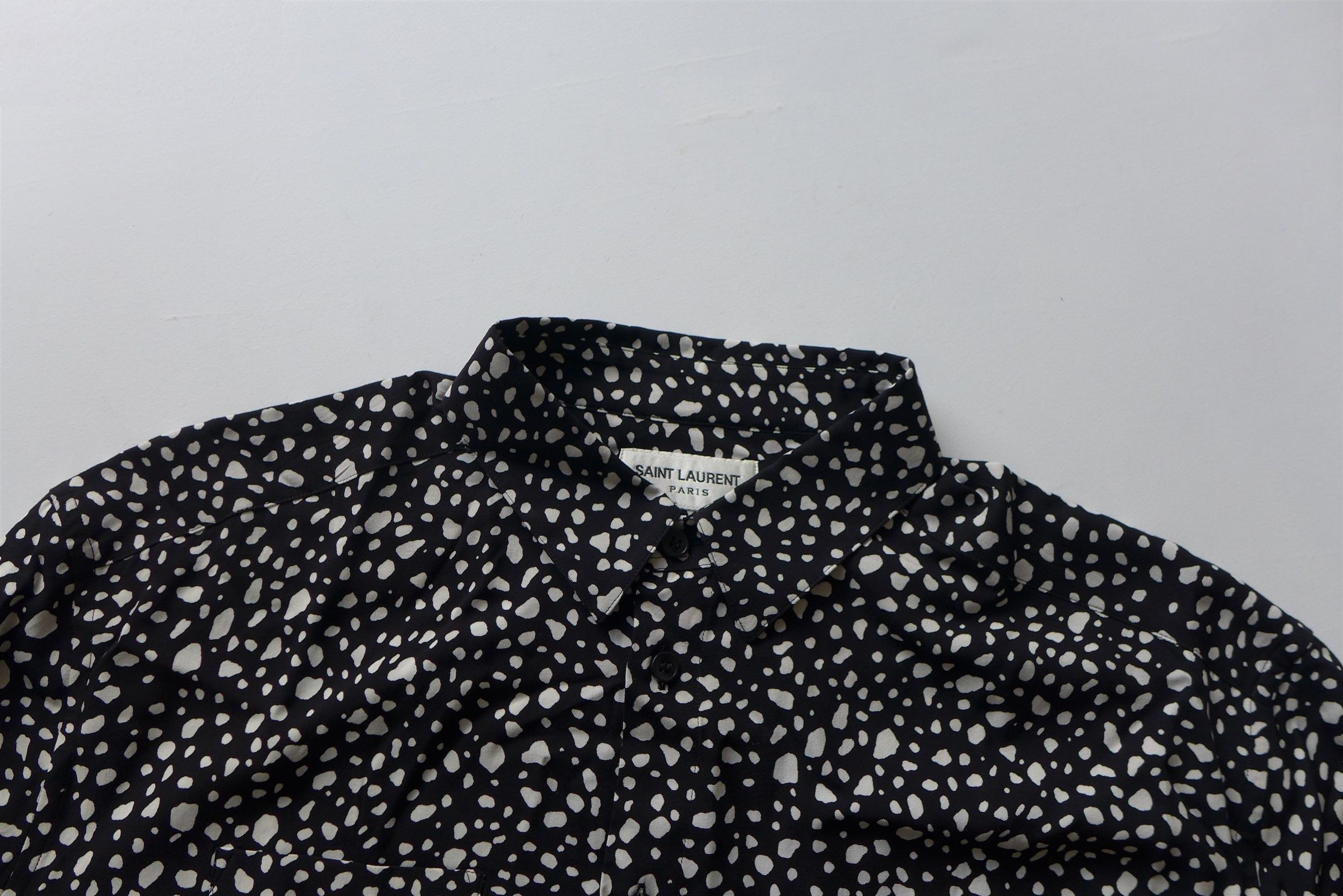 Saint Laurent Paris Saint Laurent Leopard Print Long-Sleeve Shirt - Size 40 Size US XL / EU 56 / 4 - 5 Thumbnail
