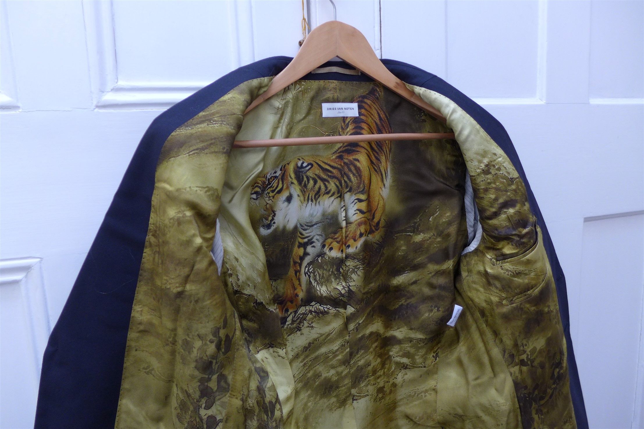 Dries Van Noten Dries FW20 Blaine Jacket - Navy w/ Tiger Print Lining Size US S / EU 44-46 / 1 - 9 Thumbnail