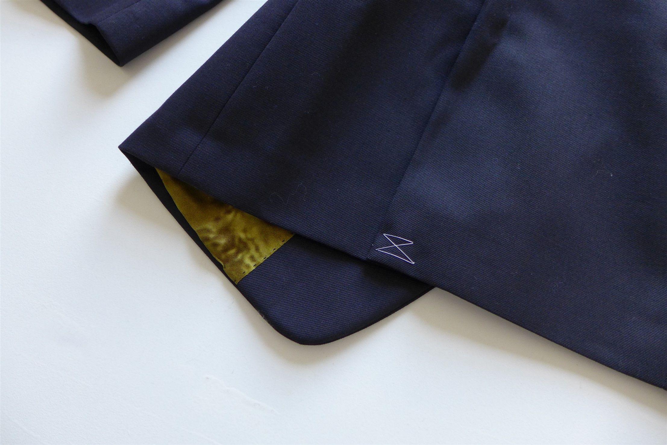 Dries Van Noten Dries FW20 Blaine Jacket - Navy w/ Tiger Print Lining Size US S / EU 44-46 / 1 - 12 Thumbnail