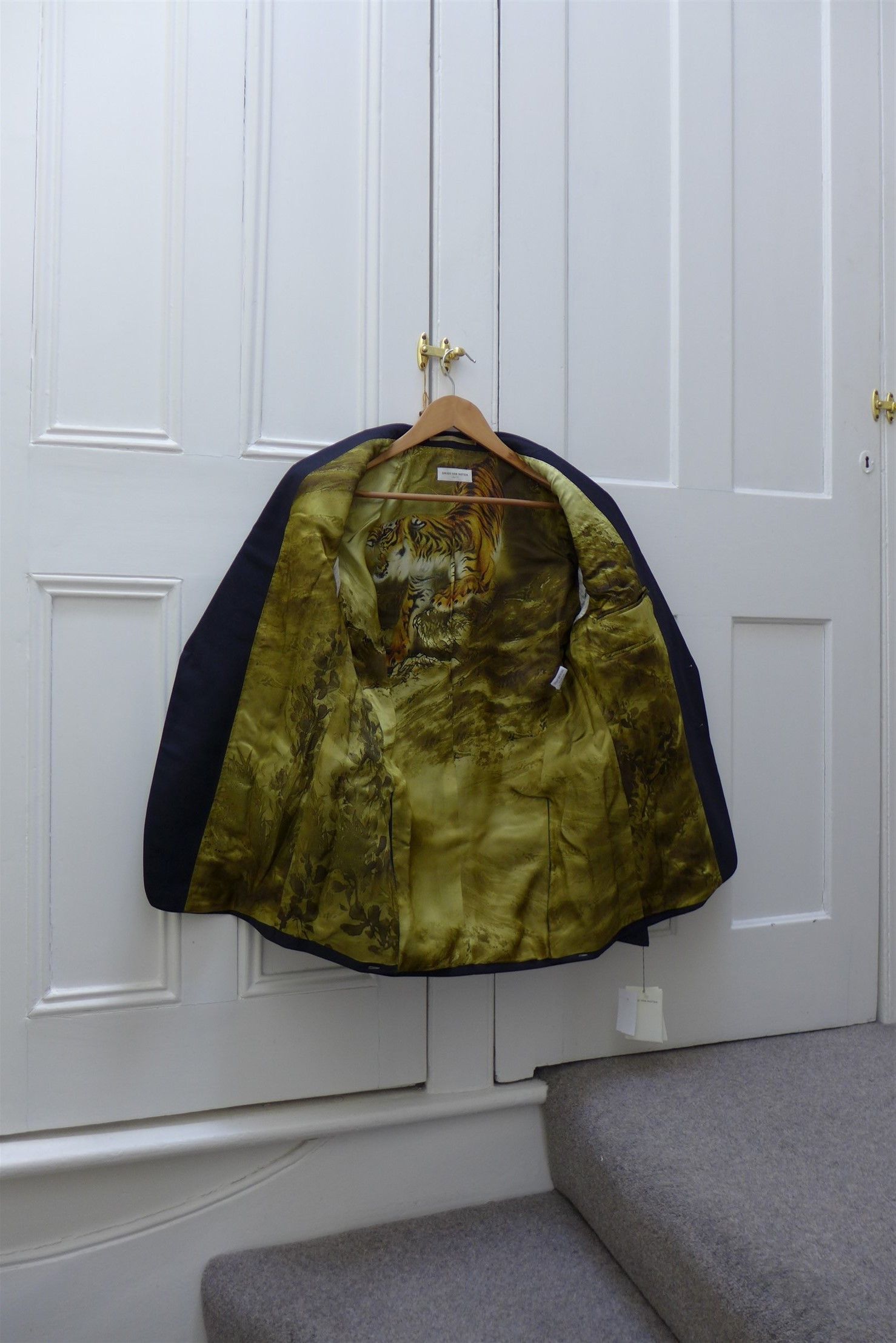 Dries Van Noten Dries FW20 Blaine Jacket - Navy w/ Tiger Print Lining Size US S / EU 44-46 / 1 - 8 Thumbnail