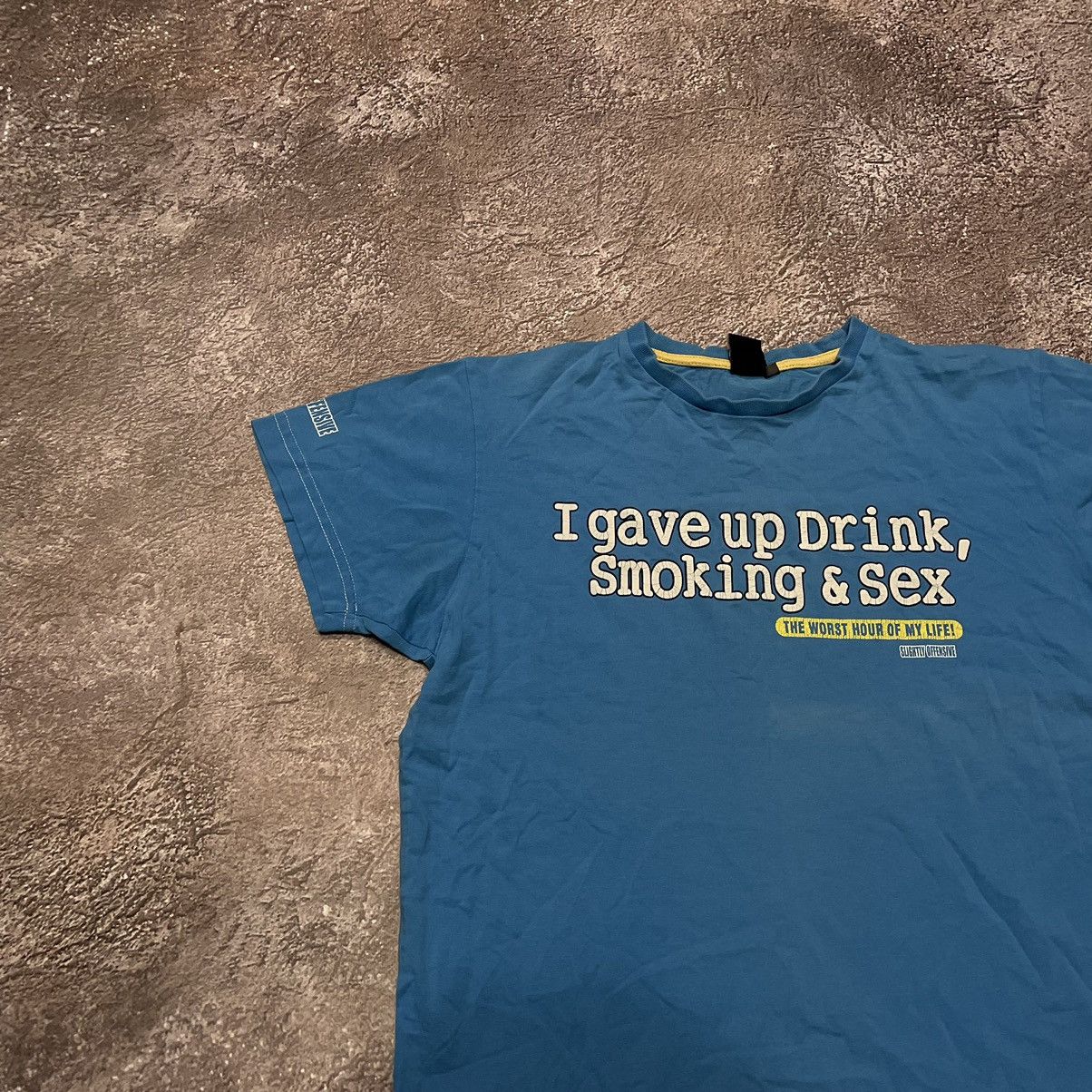 Gildan Vintage Y2K “I Wake Up Drink Smokings & Sex “ FUNNY BuyTee Size US M / EU 48-50 / 2 - 4 Thumbnail
