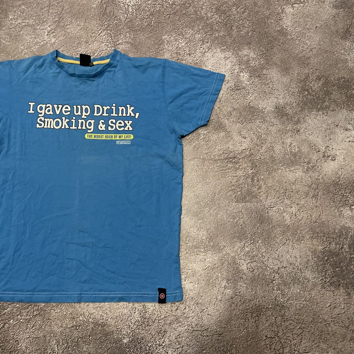 Gildan Vintage Y2K “I Wake Up Drink Smokings & Sex “ FUNNY BuyTee Size US M / EU 48-50 / 2 - 3 Thumbnail