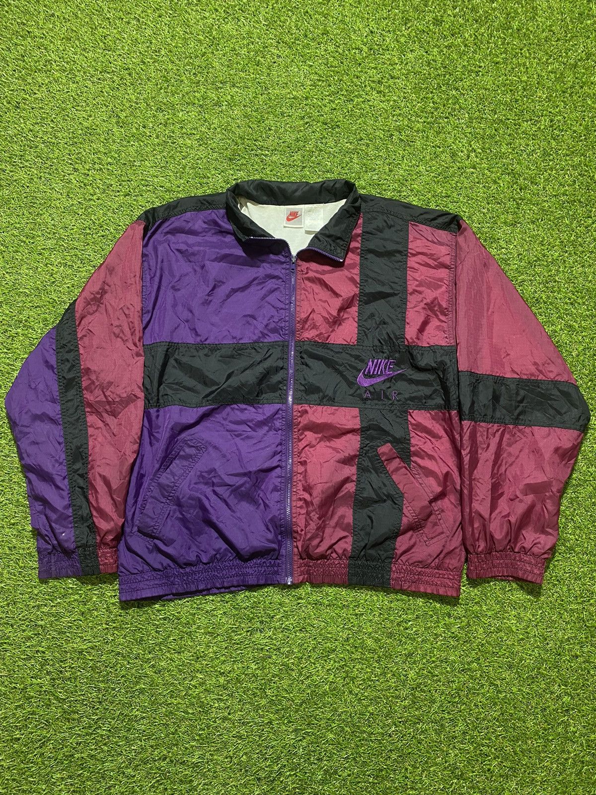 Nike Vintage 90s Nike AIR light jacket streetwear big logo size L Size US L / EU 52-54 / 3 - 1 Thumbnail