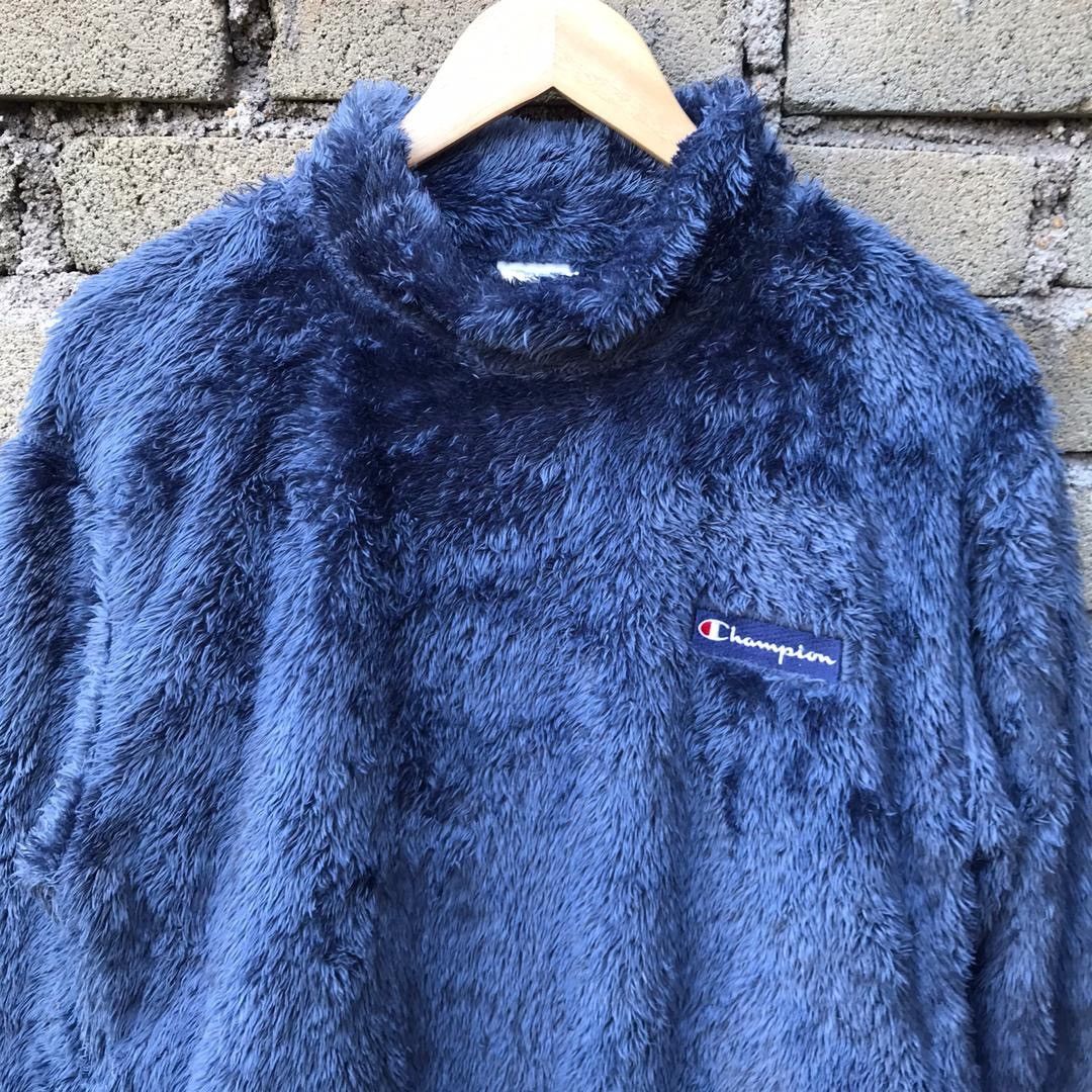 Champion Champion fleece fluffy embroidered logo Size US M / EU 48-50 / 2 - 3 Thumbnail