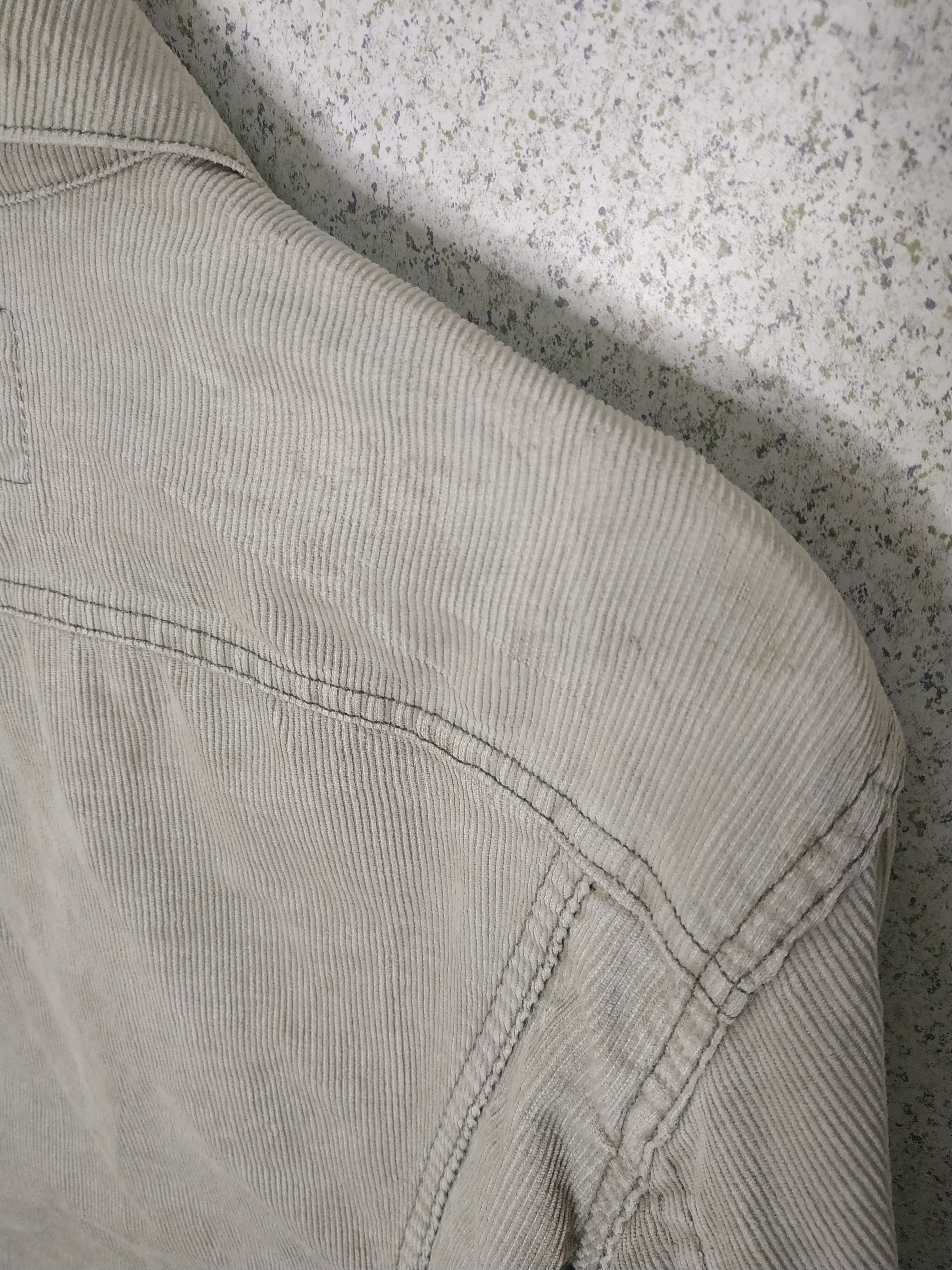 Levi's Vintage White Levi's Trucker Corduroy Jacket Size US S / EU 44-46 / 1 - 5 Thumbnail
