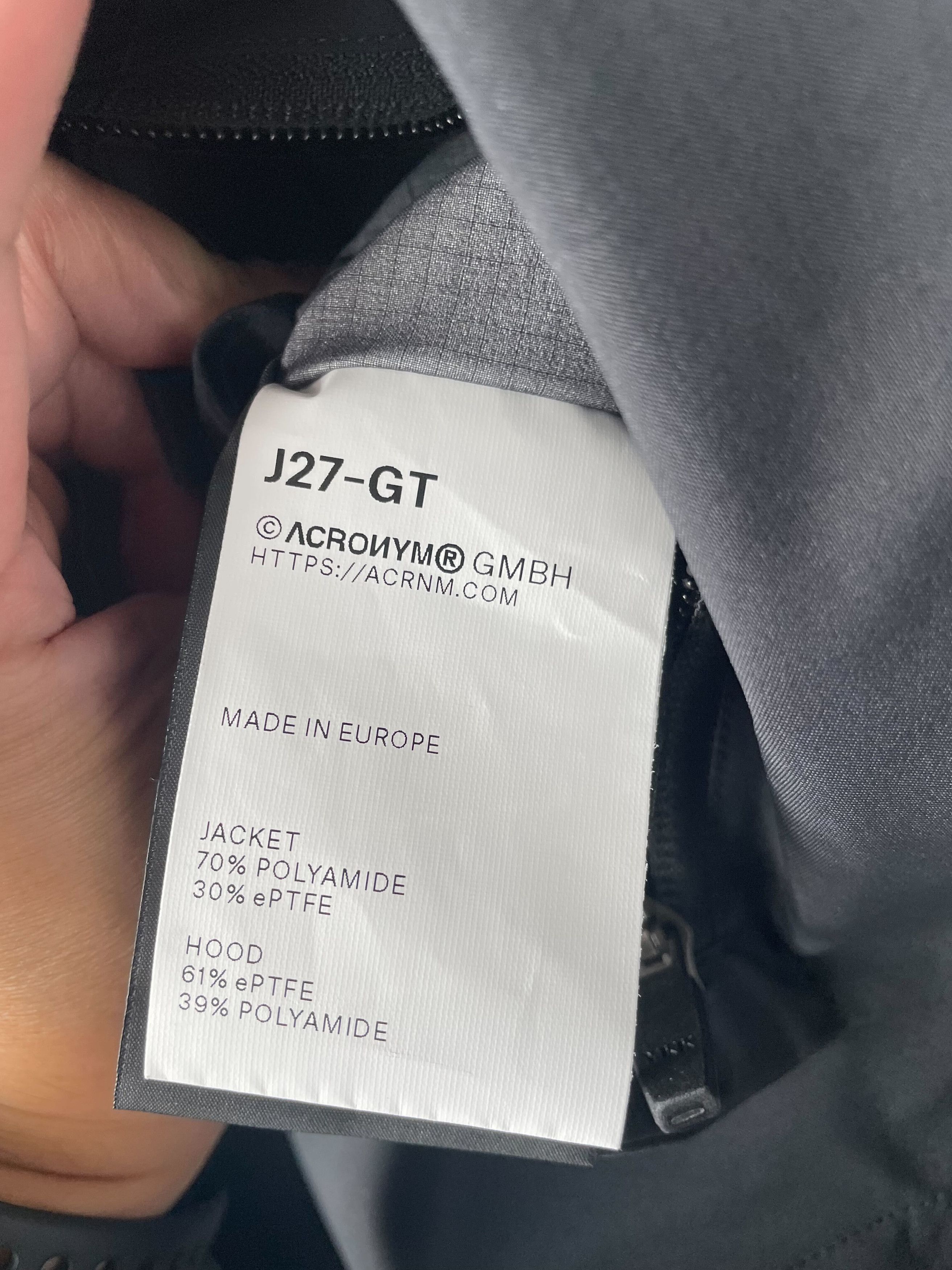 Acronym Acronym J27-GT Size US S / EU 44-46 / 1 - 6 Thumbnail
