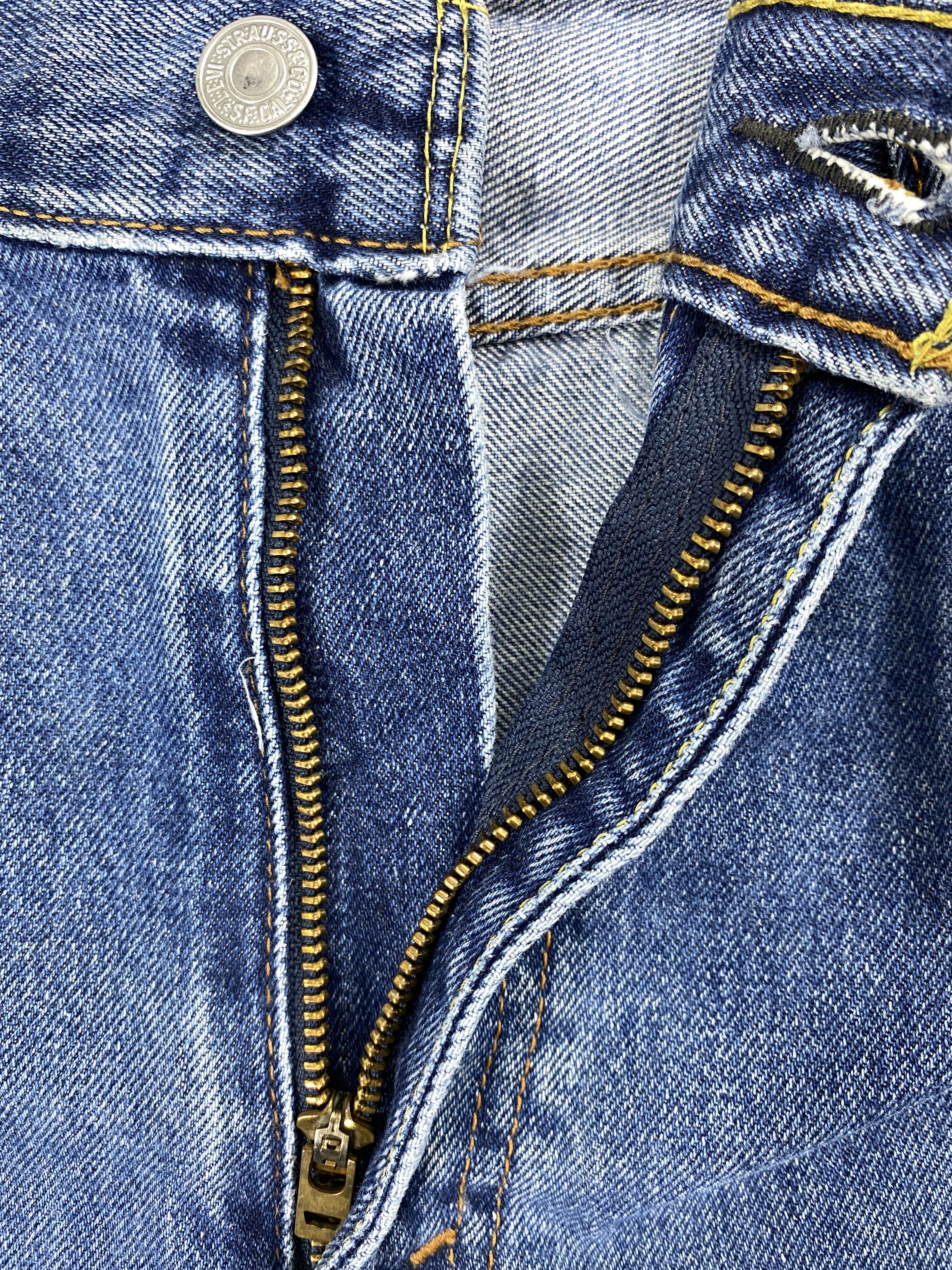 Levi's Blue Vintage Levi's 505 Jeans 38x31 Denim -JN1261 Size US 38 / EU 54 - 6 Thumbnail