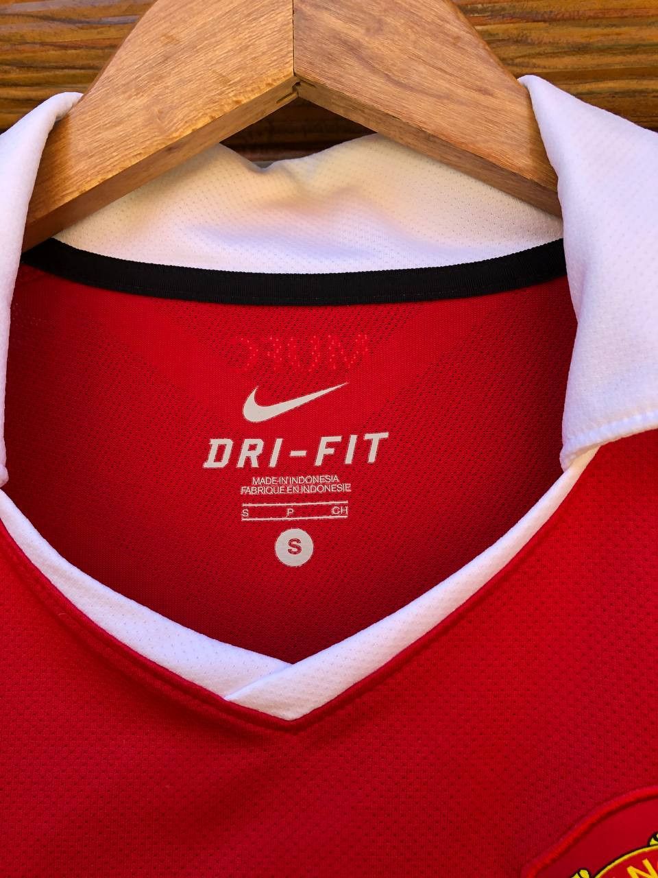 Nike MANCHESTER UNITED FOOTBALL SHIRT JERSEY HOME NIKE Size US S / EU 44-46 / 1 - 5 Thumbnail