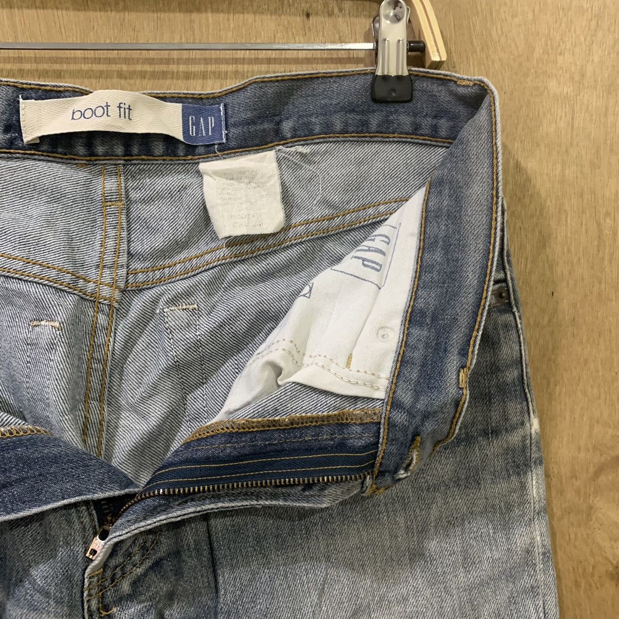Gap GAP BLUE Vintage 90s Boot Fit Distress Stonewash Denim Jean Size US 33 - 16 Thumbnail