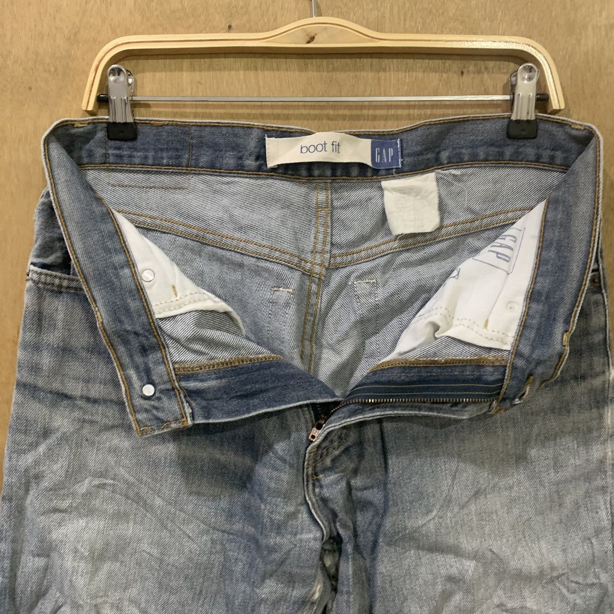 Gap GAP BLUE Vintage 90s Boot Fit Distress Stonewash Denim Jean Size US 33 - 14 Thumbnail