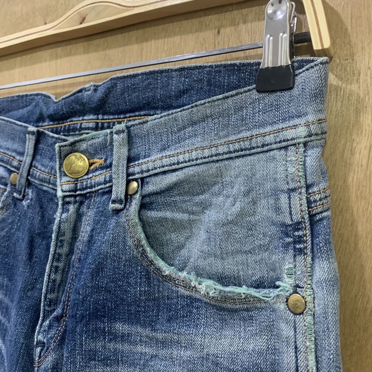 Wrangler WRANGLER Vintag 90s Stonewash Indigo Distressed Denim Jeans Size US 29 - 7 Thumbnail
