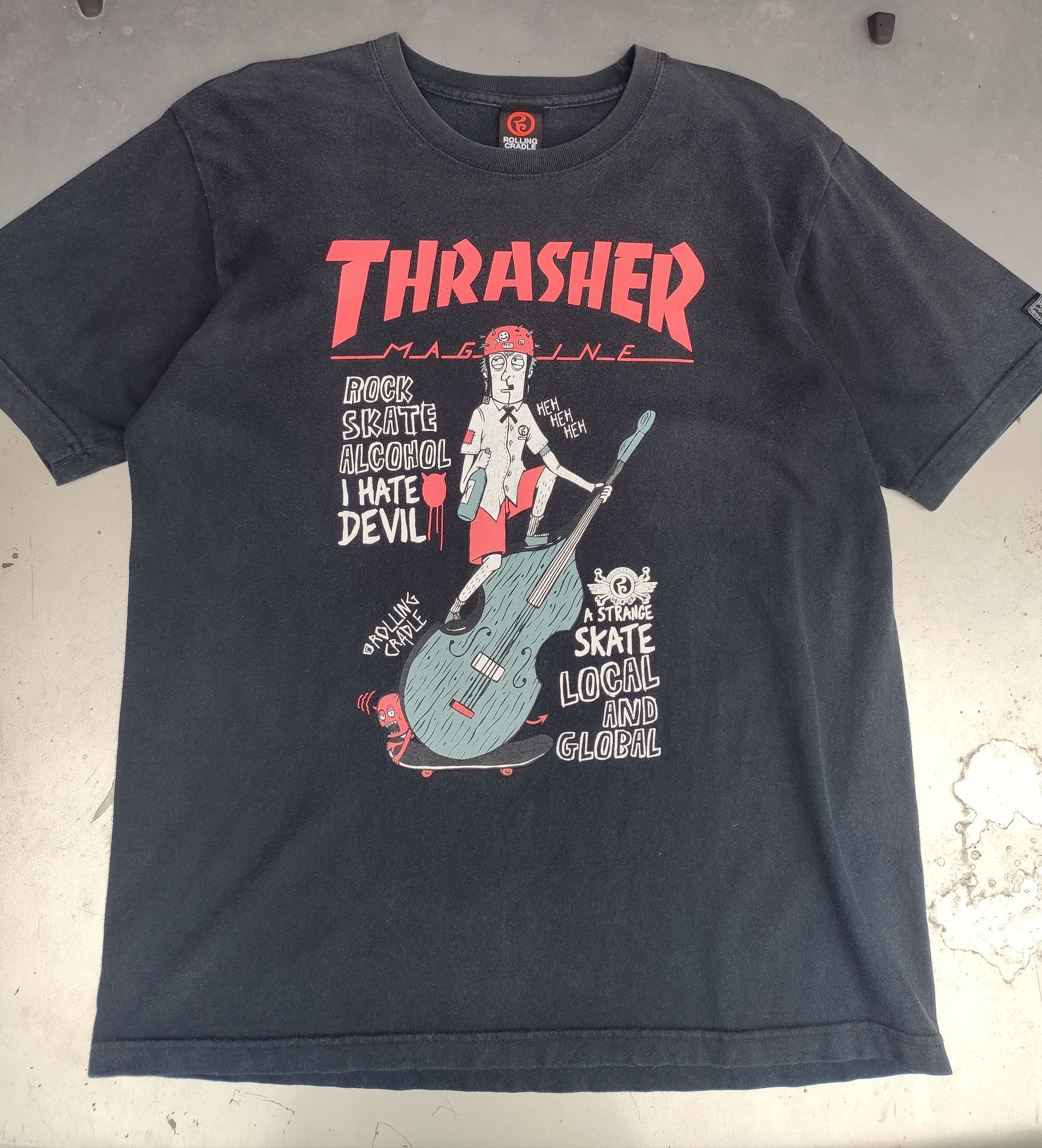 Thrasher 🔥 Vtg Trasher t shirt Skateboard Magazine Rolling Cradle Size US L / EU 52-54 / 3 - 1 Thumbnail