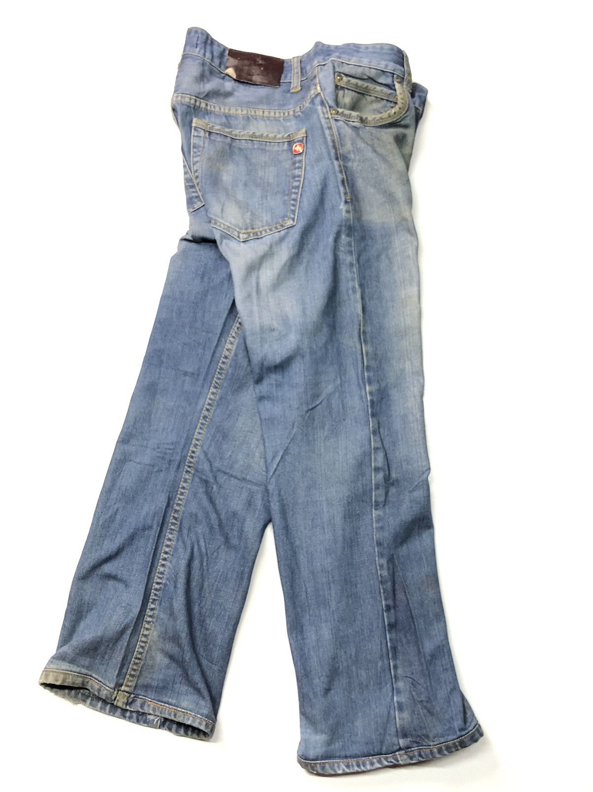 Swissgear SWISS GEAR BY WENGER DISSTRESSED BLUE WASH DENIM Size US 32 / EU 48 - 1 Thumbnail