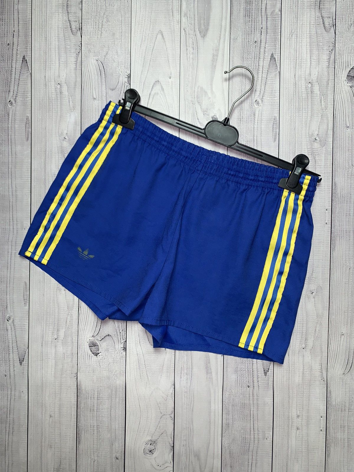 Vintage Vintage Adidas retro shorts west Germany size M Size US 32 / EU 48 - 1 Thumbnail