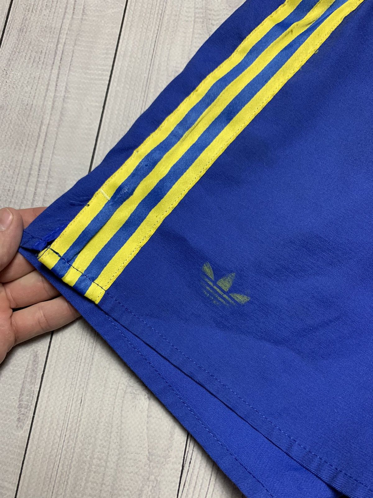 Vintage Vintage Adidas retro shorts west Germany size M Size US 32 / EU 48 - 2 Thumbnail