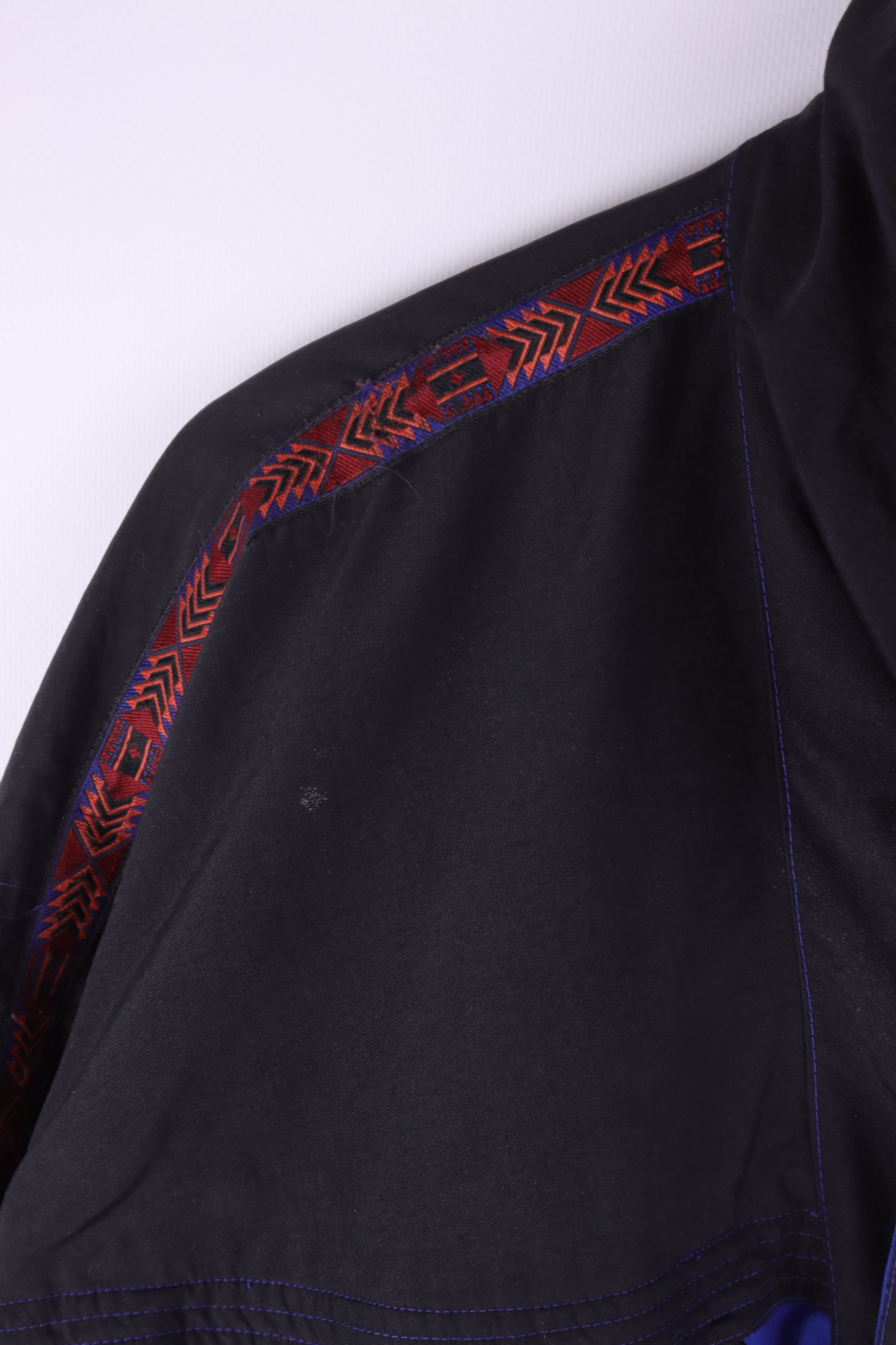 The North Face × Vintage Vintage 1992 The North Face Aztec Windbreaker Jacket Size US L / EU 52-54 / 3 - 15 Thumbnail
