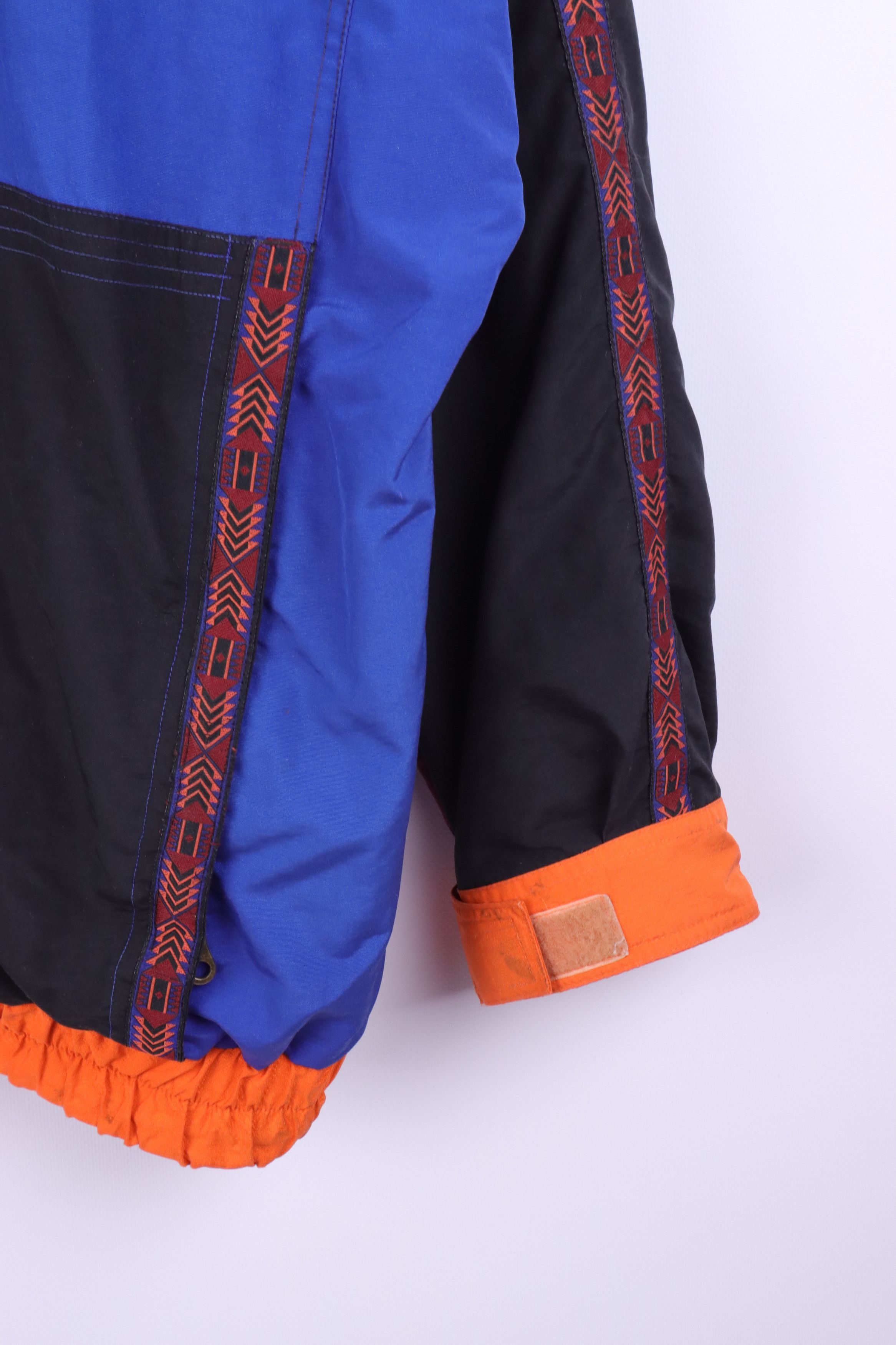 The North Face × Vintage Vintage 1992 The North Face Aztec Windbreaker Jacket Size US L / EU 52-54 / 3 - 3 Thumbnail