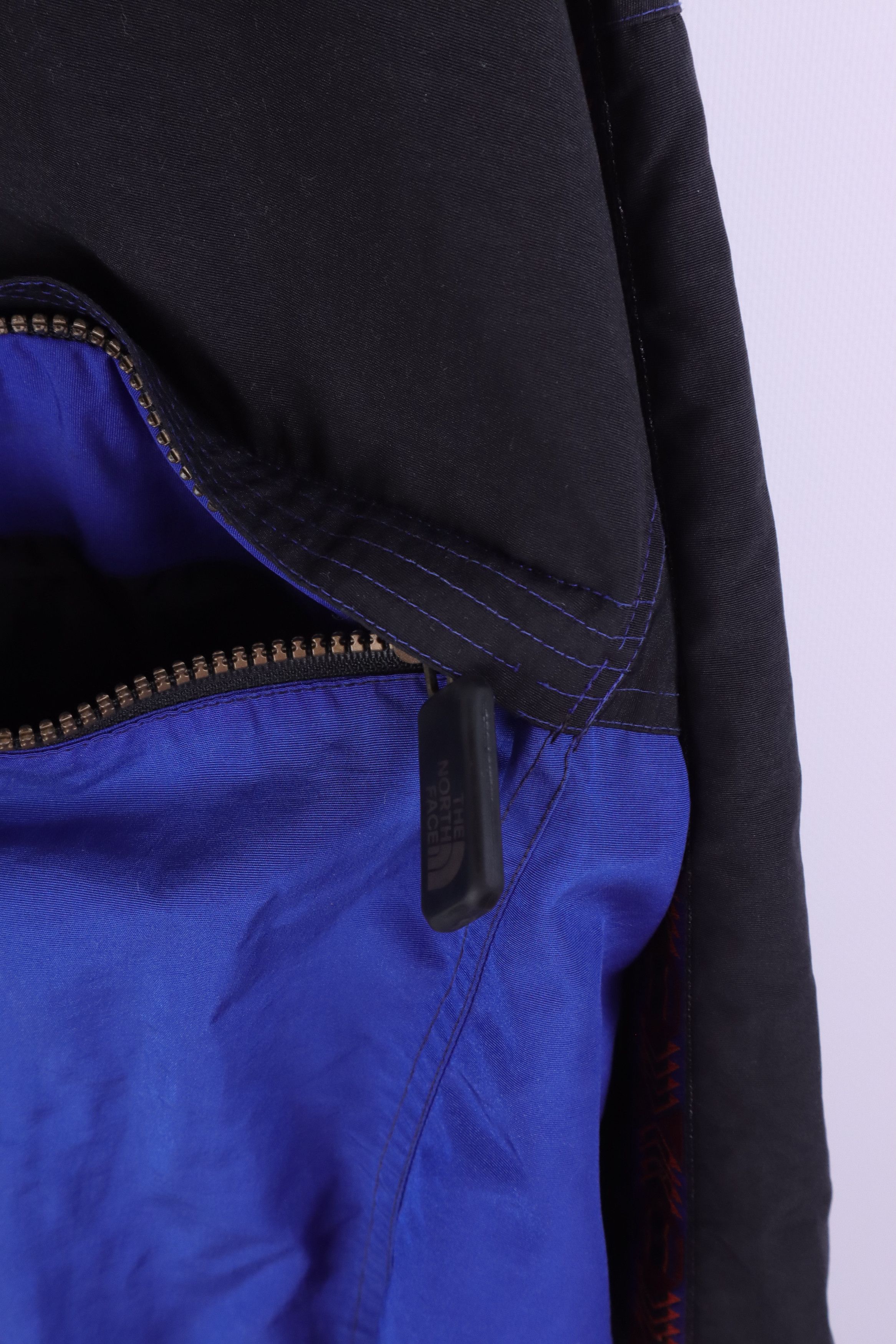 The North Face × Vintage Vintage 1992 The North Face Aztec Windbreaker Jacket Size US L / EU 52-54 / 3 - 13 Thumbnail
