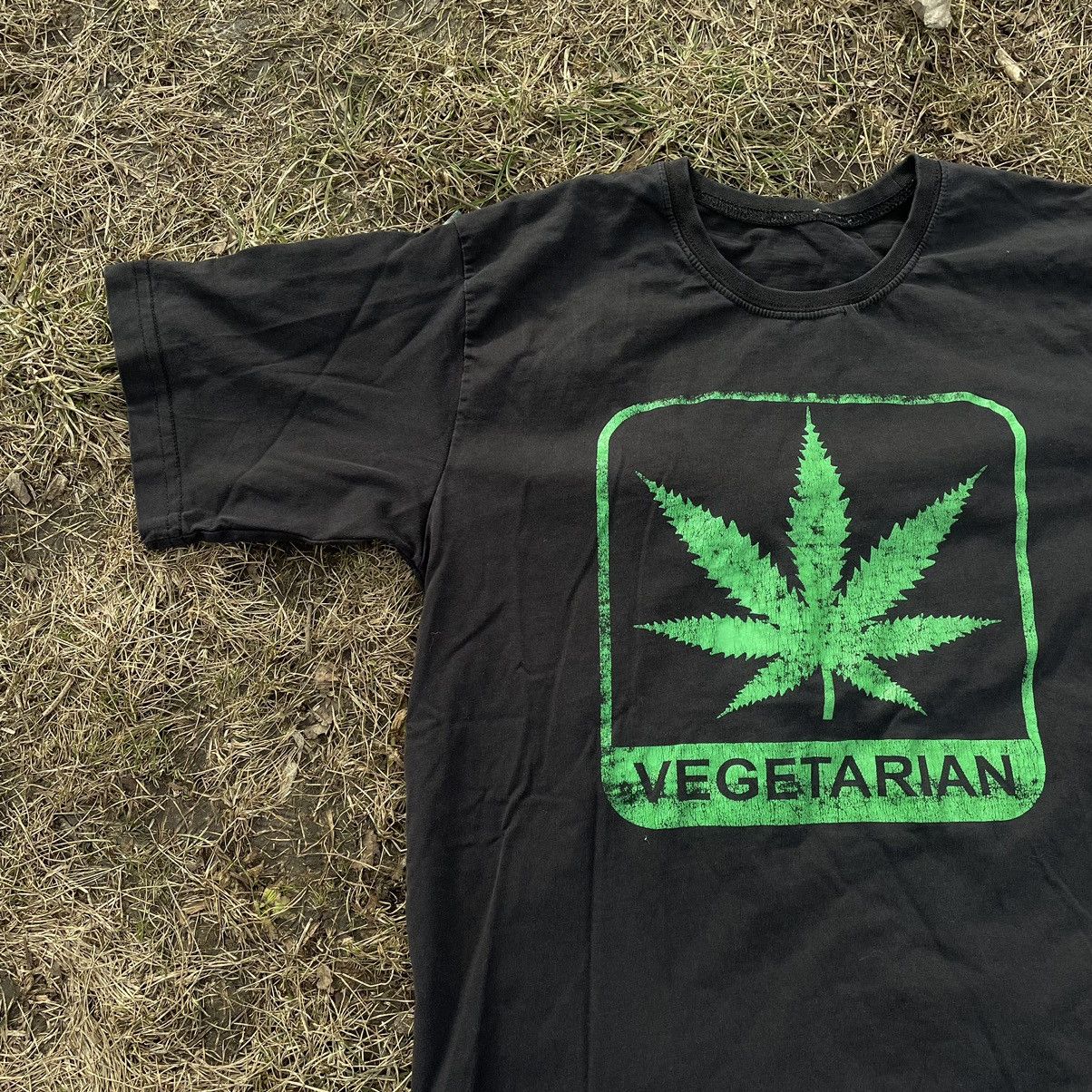 Band Tees × Gildan × Vintage Vintage 90s Weed Rasta Drugs Tee Smoke Dope Cannabis y2k Size US L / EU 52-54 / 3 - 3 Thumbnail