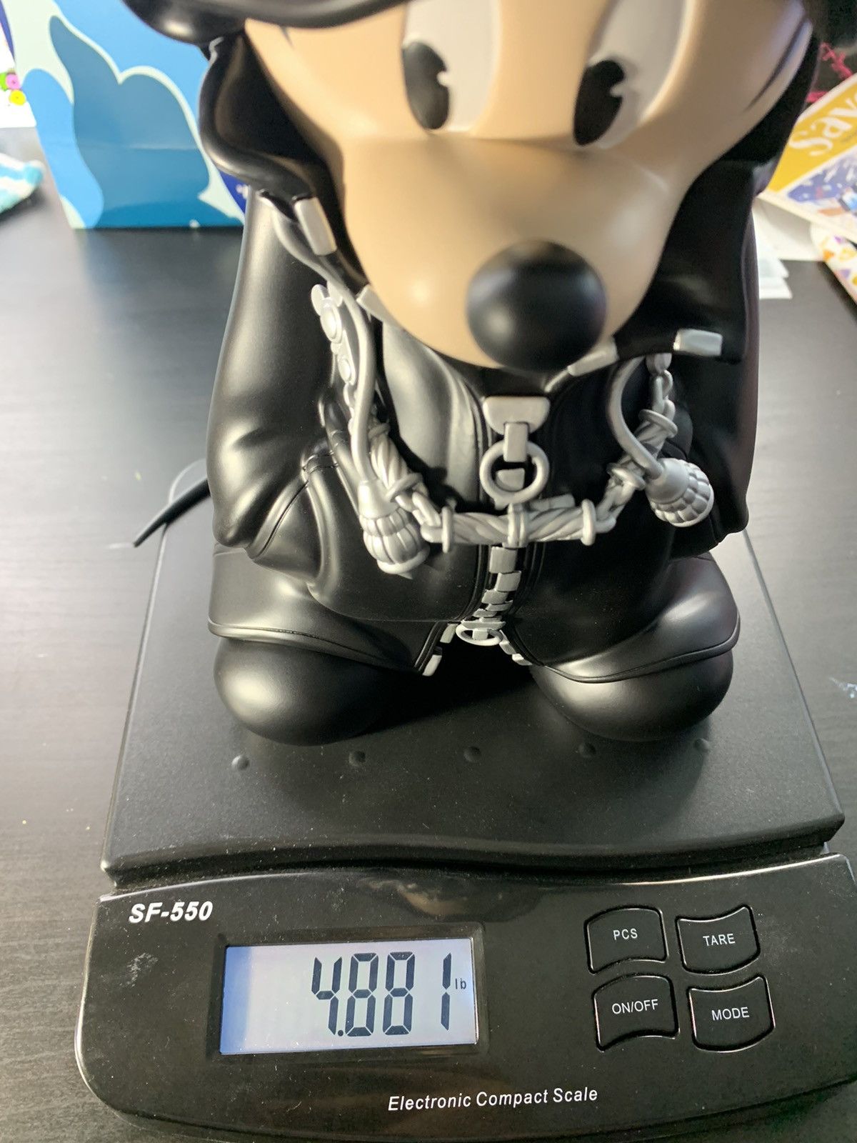 Disney King Mickey kingdom hearts large statue 11” figure