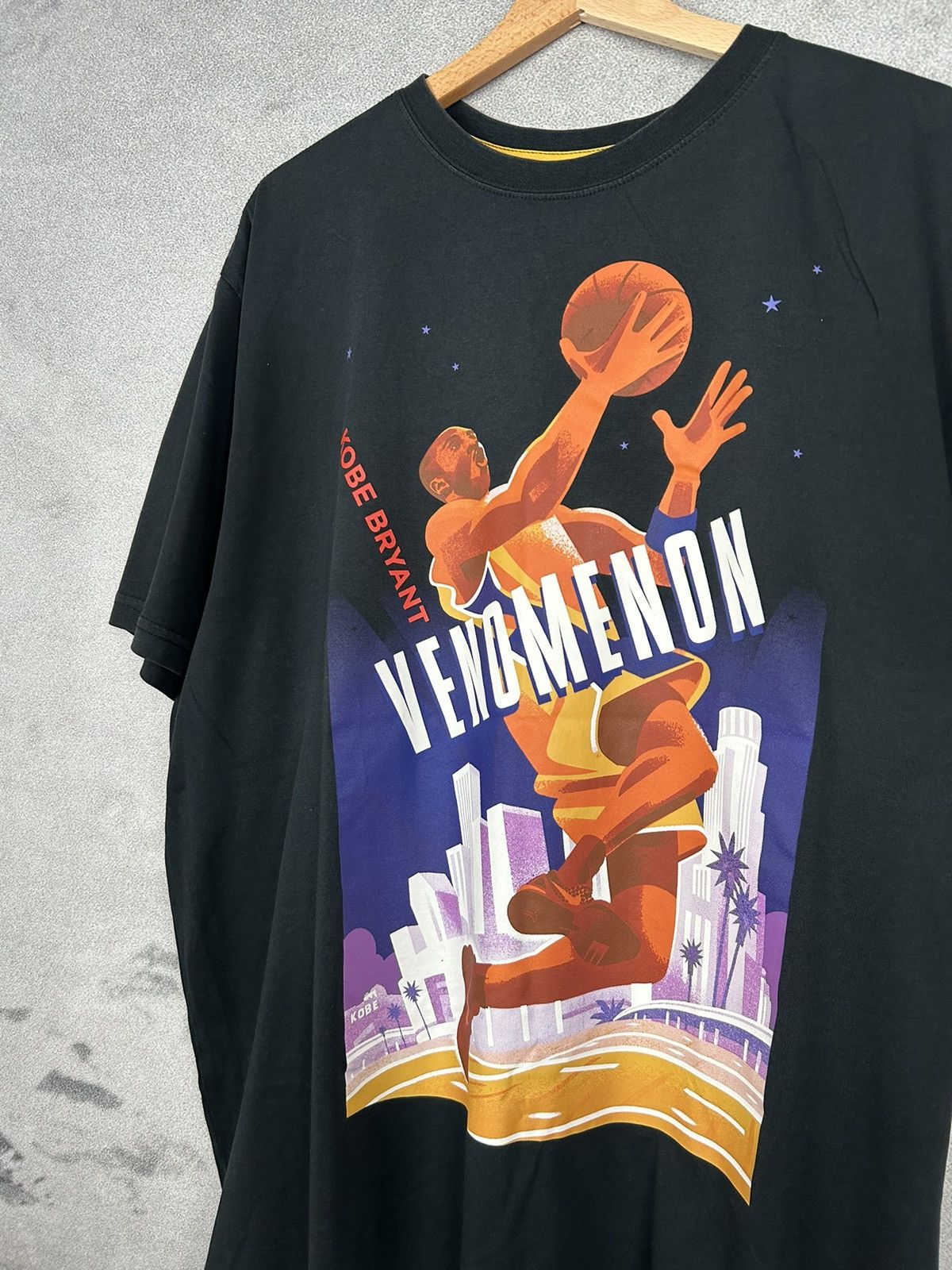 NBA Nike Kobe Bryant Graphic Swoosh Tee NBA Streetwear Size US XXL / EU 58 / 5 - 3 Thumbnail