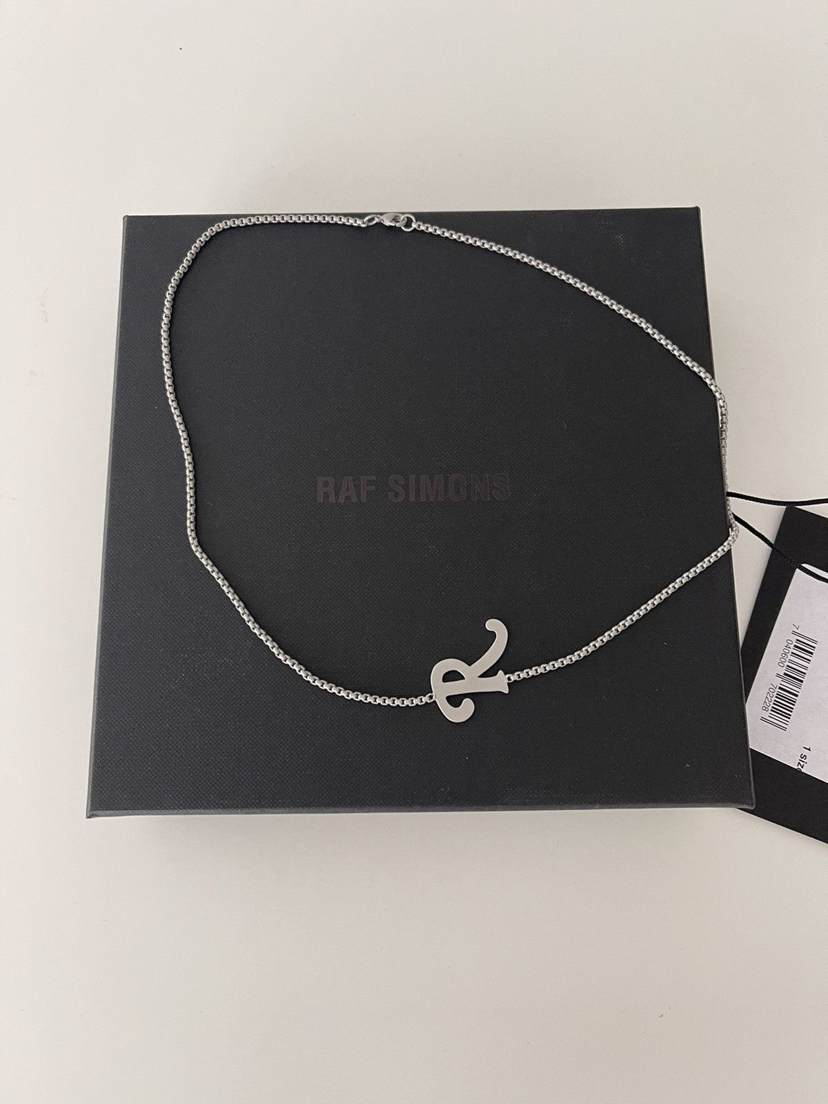 Raf Simons R letter pendant necklace Size ONE SIZE - 4 Thumbnail