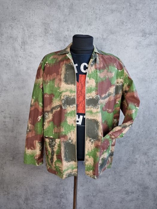 Military 80s Rare Camo Design Almost new Military light jacket