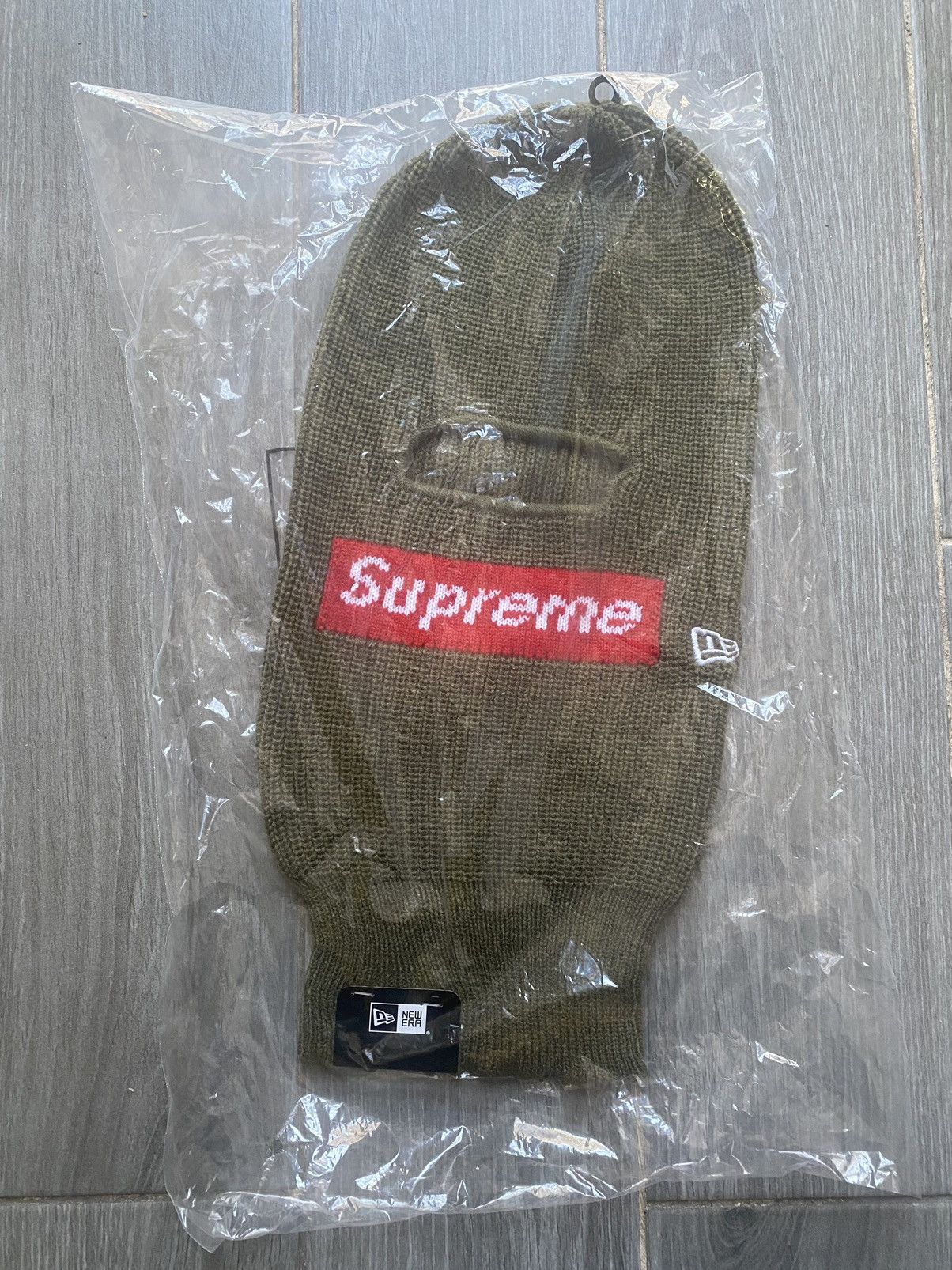 Supreme New Era Box Logo Balaclava (FW22) Olive