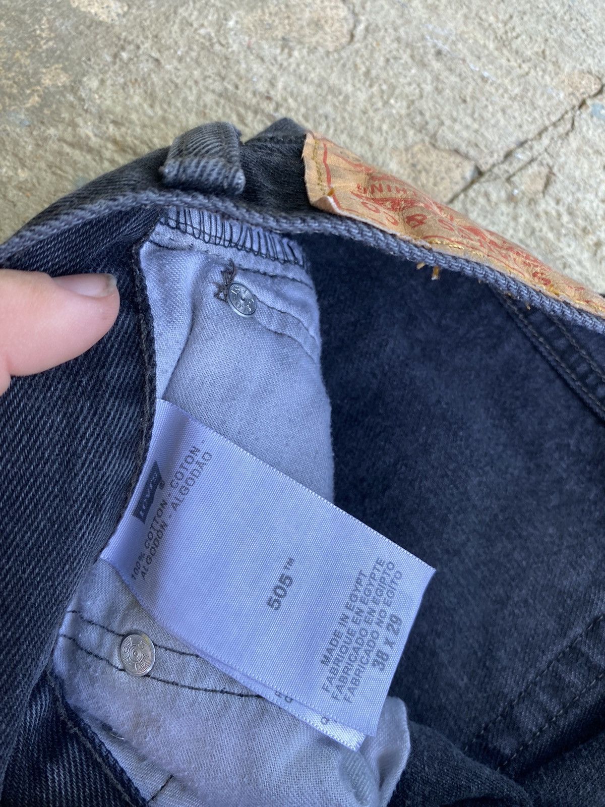 Levi's × Vintage Vintage Y2K Levi’s 505 Black Faded Jeans Size US 38 / EU 54 - 5 Thumbnail