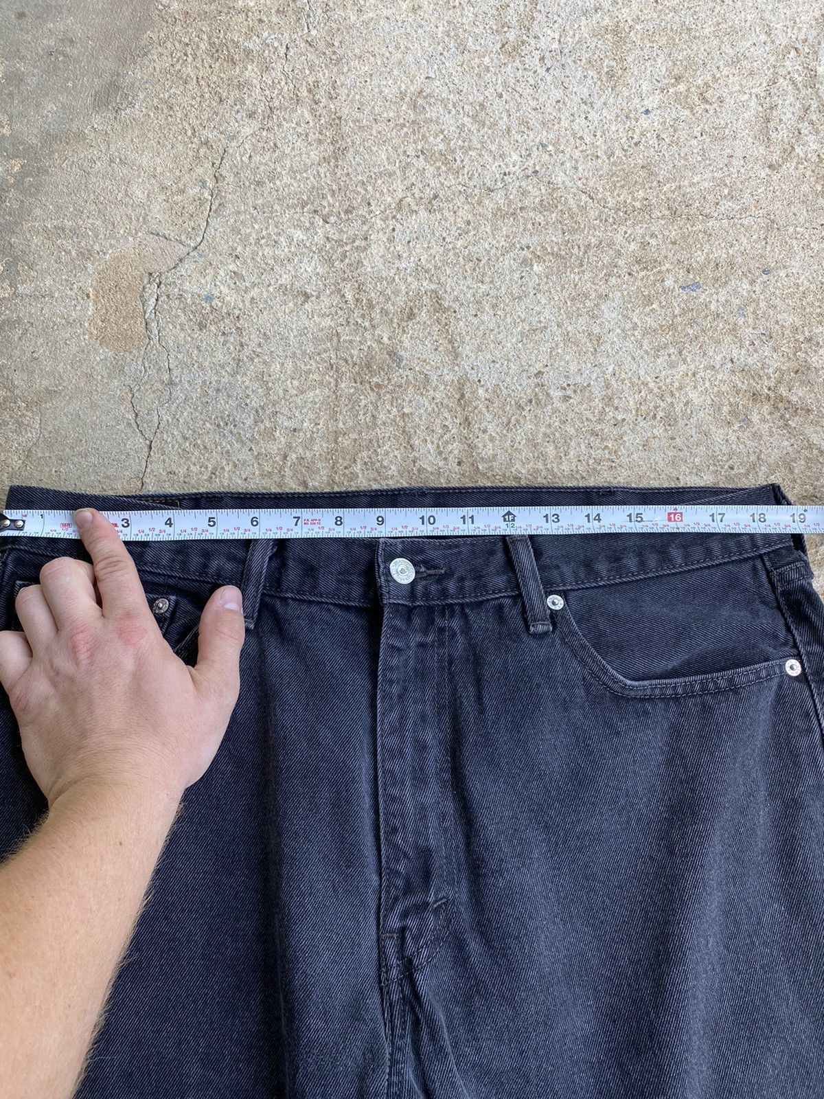 Levi's × Vintage Vintage Y2K Levi’s 505 Black Faded Jeans Size US 38 / EU 54 - 7 Thumbnail