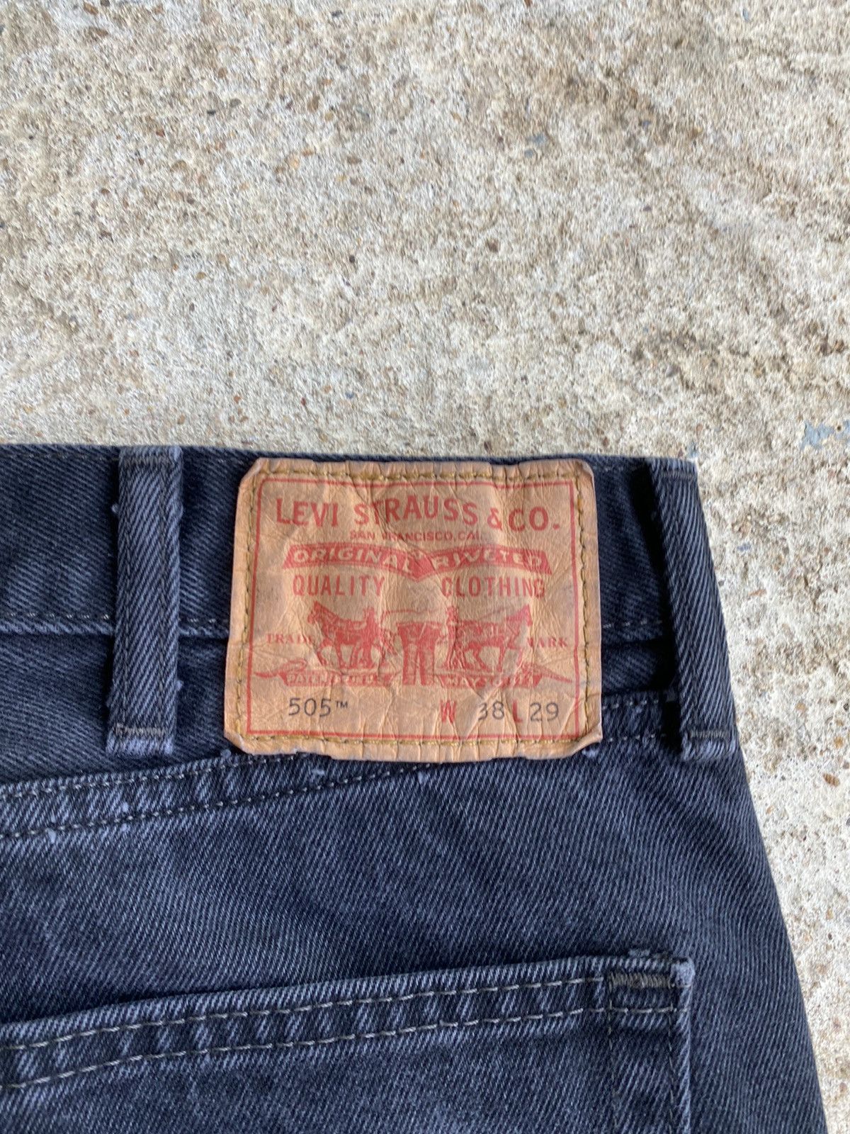 Levi's × Vintage Vintage Y2K Levi’s 505 Black Faded Jeans Size US 38 / EU 54 - 3 Thumbnail