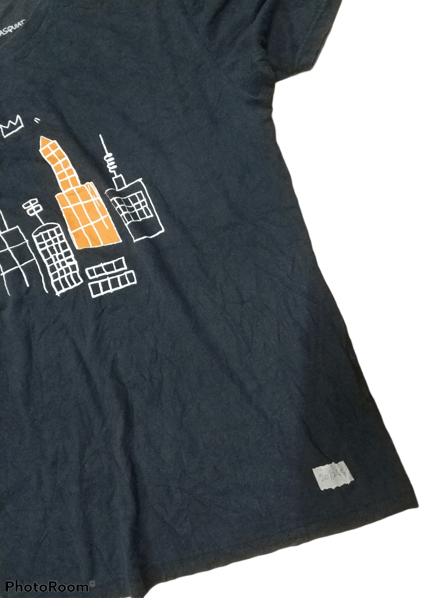 Japanese Brand 🔥Uniqlo x Jean Michel Basquiat Tees Size US M / EU 48-50 / 2 - 1 Thumbnail
