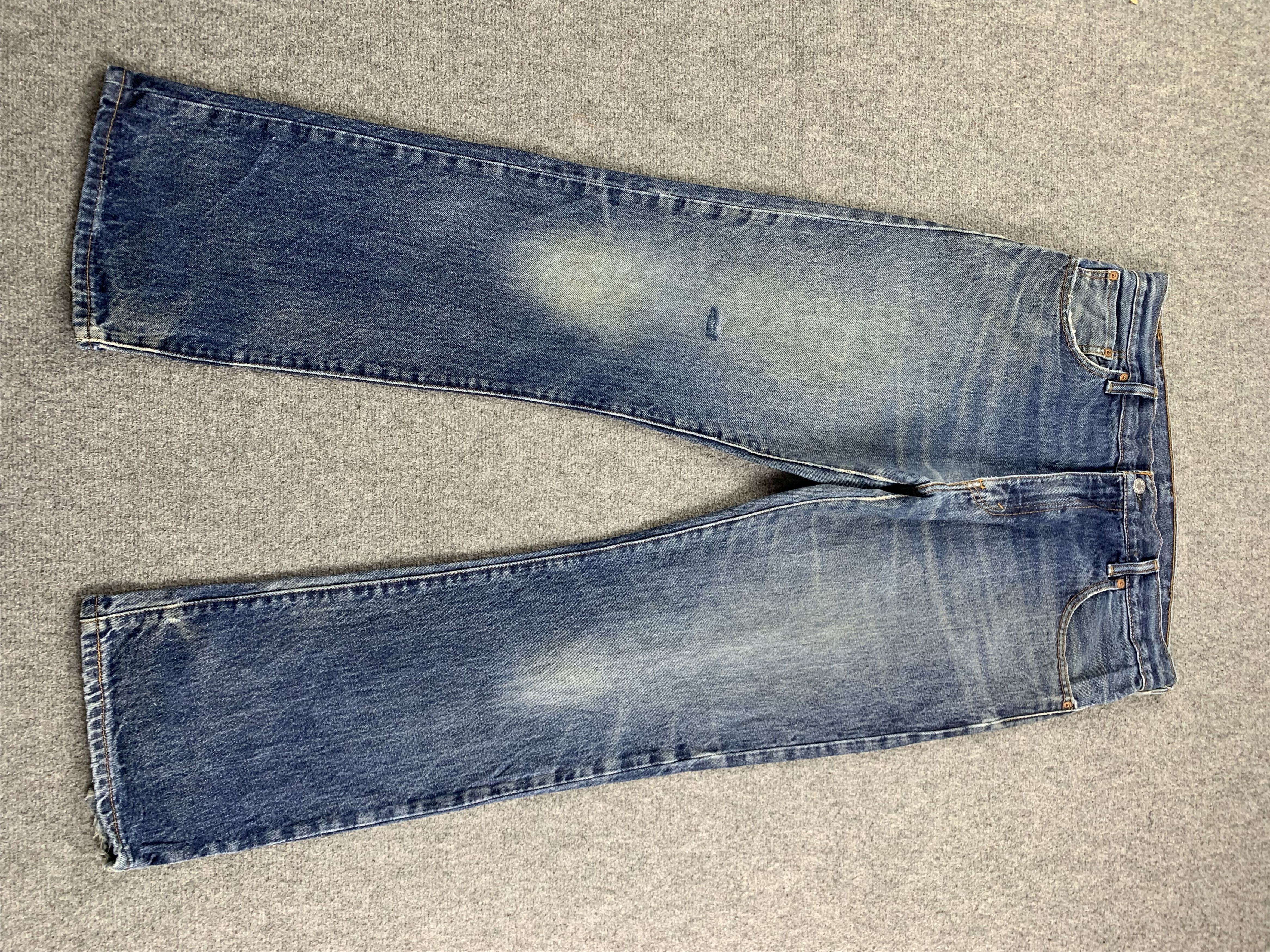 image of Levis 517 Flared Bootcut Jeans in Blue Denim, Men's (Size 34)