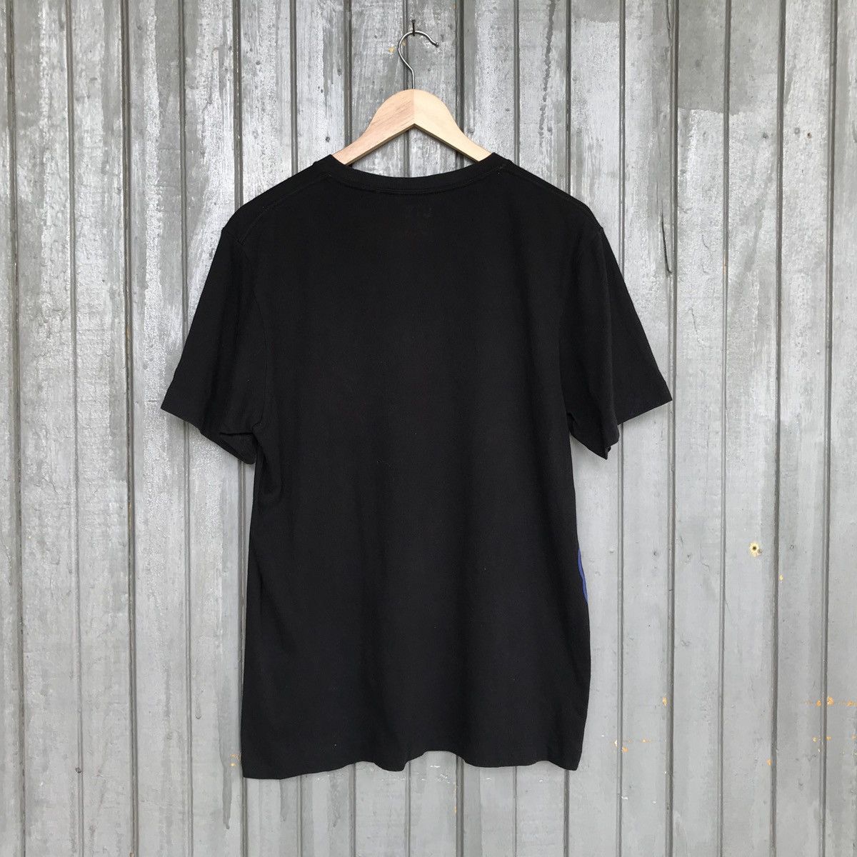 Japanese Brand × Kaws × Uniqlo ‼️KAWS UNIQLO JAPANESE BRAND MEN TSHIRT Size US L / EU 52-54 / 3 - 4 Thumbnail