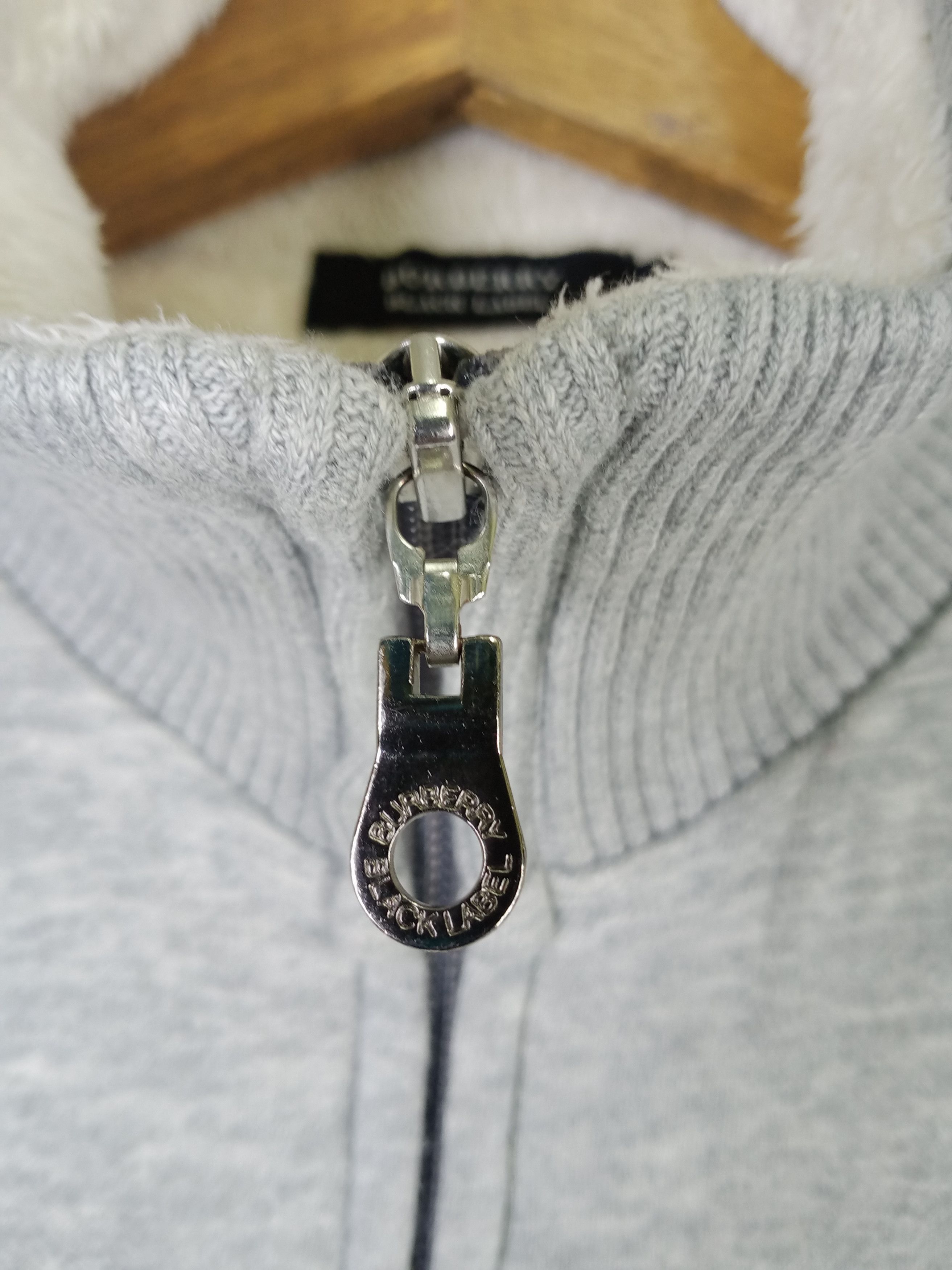 Burberry Vintage Burberry Black Label Medium Logo Zipper Sweatshirt Size US M / EU 48-50 / 2 - 5 Thumbnail