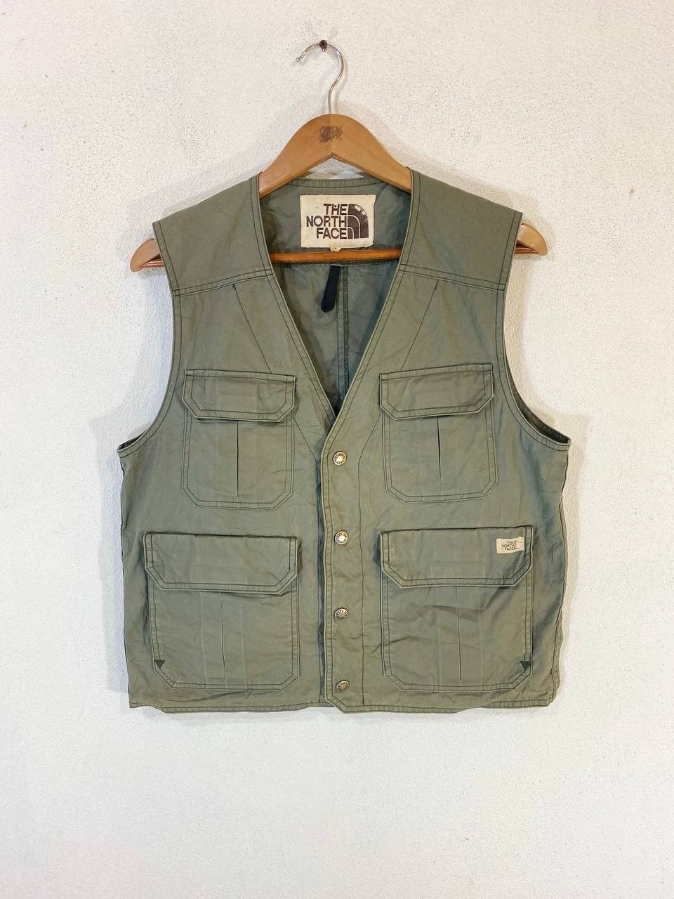 The North Face Vintage The North Face Multi-pocket Vest Nice Design Size US L / EU 52-54 / 3 - 1 Thumbnail