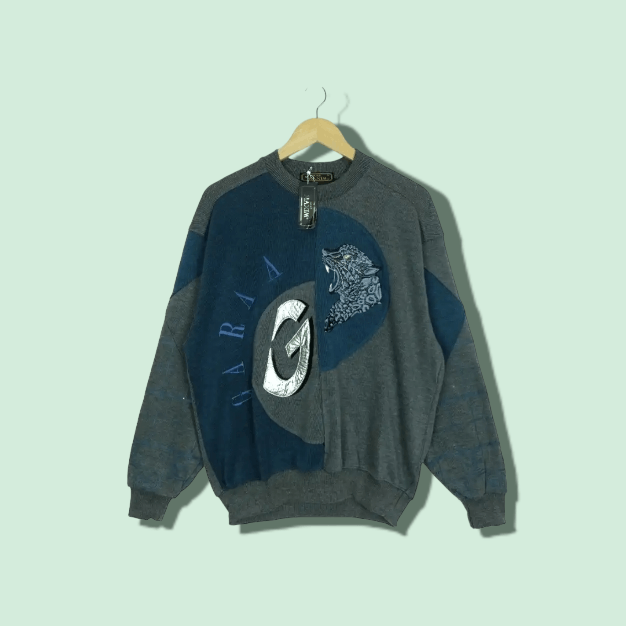 Japanese Brand Vintage 90's DUKE MAXIM Big Graphic Logo Sweatshirts Size US L / EU 52-54 / 3 - 1 Thumbnail