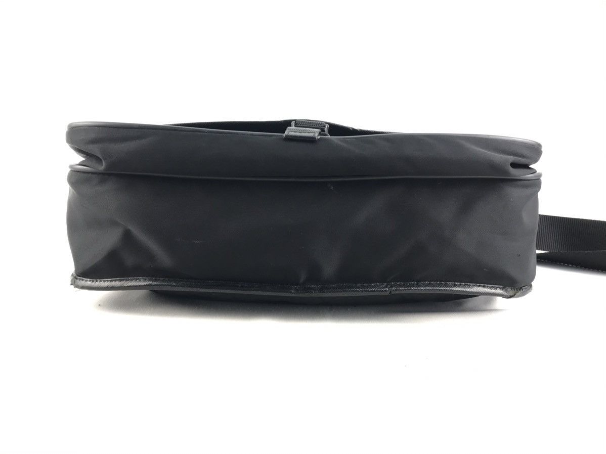 Prada ❌Last Drop❌ 🔥Rare🔥Auth Prada Nylon Mesengger bag crossbody Size ONE SIZE - 18 Thumbnail