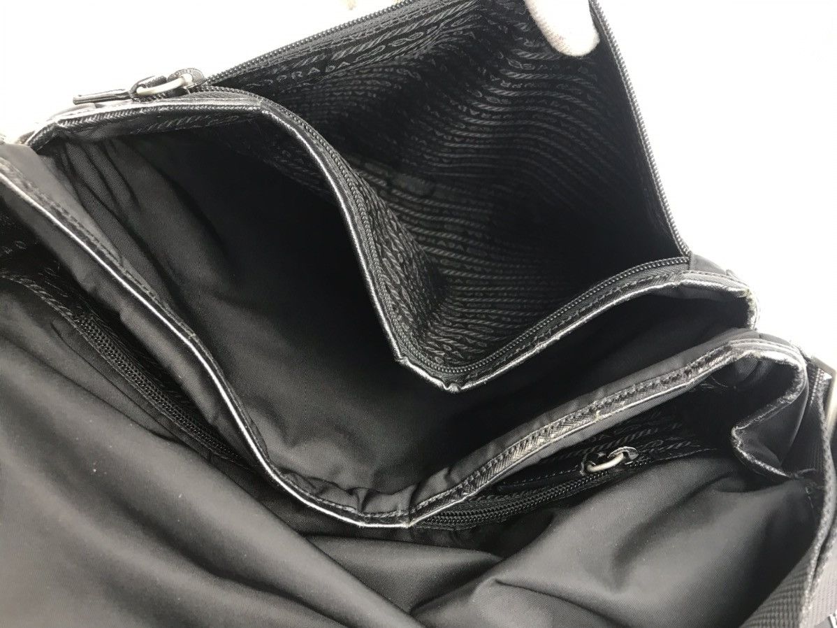 Prada ❌Last Drop❌ 🔥Rare🔥Auth Prada Nylon Mesengger bag crossbody Size ONE SIZE - 11 Thumbnail