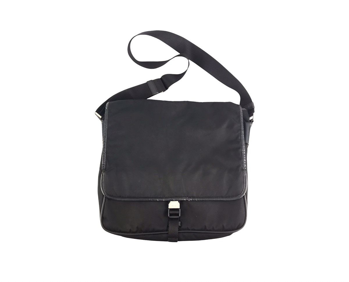 auth Prada Nylon Mesengger Bag Crossbody in Black, Men's