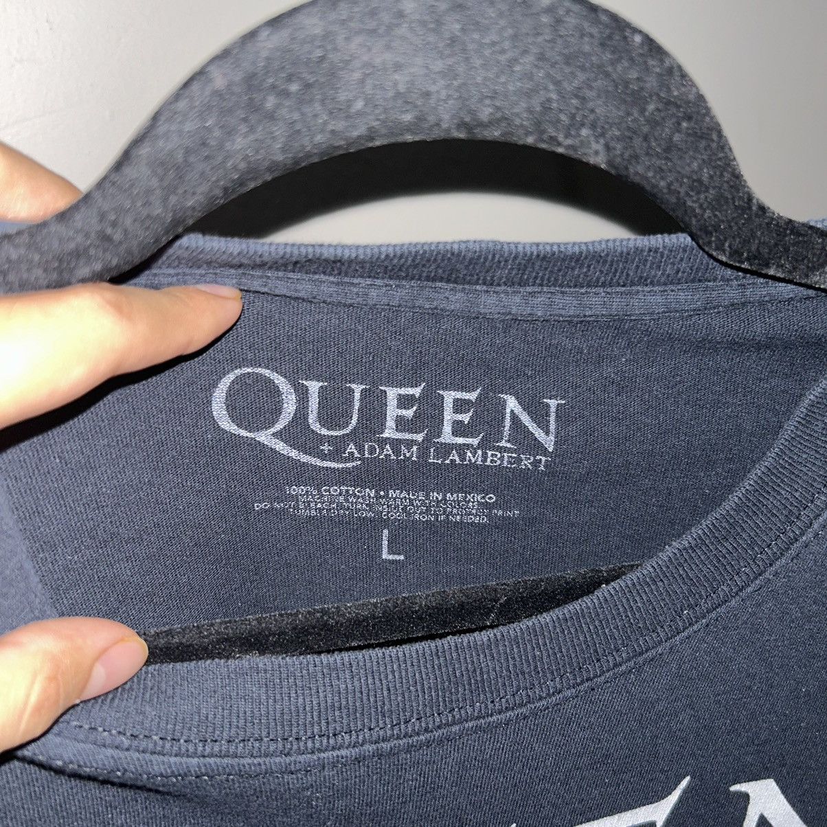 Band Tees × Vintage Queen Rhapsody Tour Tee Size US M / EU 48-50 / 2 - 6 Thumbnail
