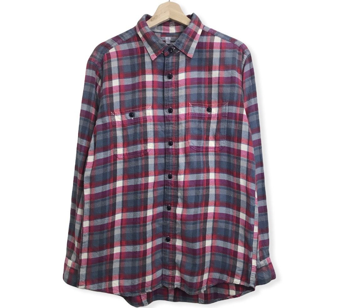 image of Uniqlo Plaid Tartan Flannel Shirt Button Up, Men's (Size Large)
