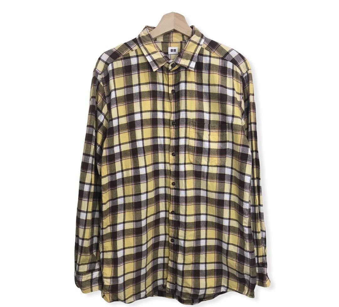 image of Uniqlo Flannel Shirt Button Up, Men's (Size Large)