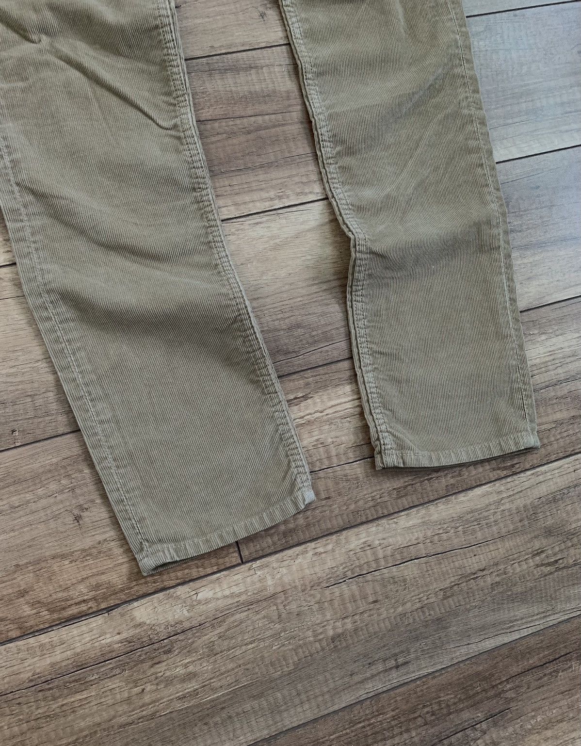 Levi's Vintage Style Levi's 511 Corduroy Beige Pants Trousers Size US 31 - 9 Thumbnail