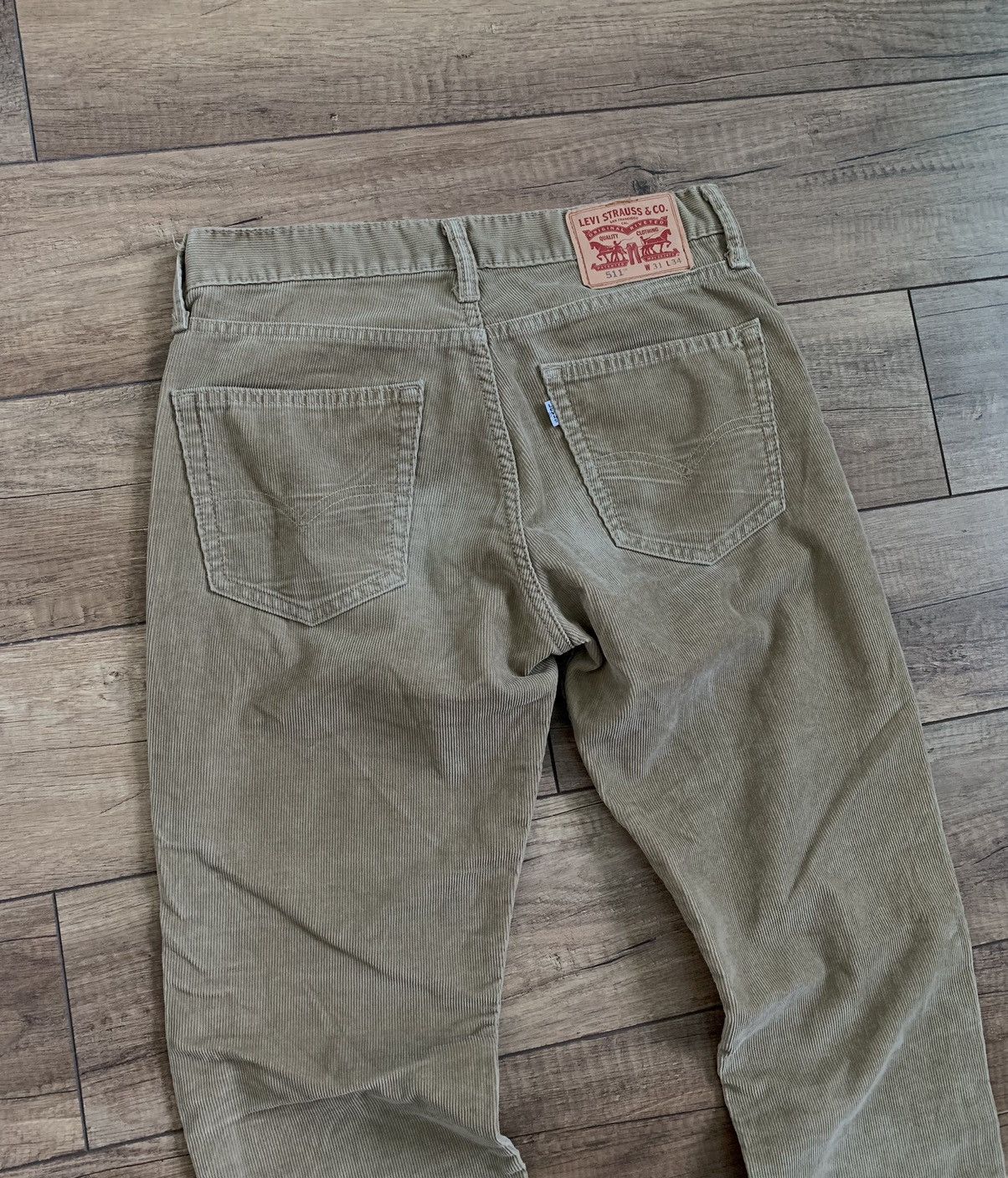 Levi's Vintage Style Levi's 511 Corduroy Beige Pants Trousers Size US 31 - 11 Thumbnail
