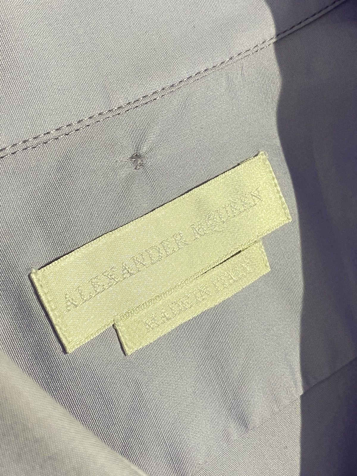 Alexander McQueen Alexander McQueen SS 2010 men’s short sleeve shirt RRP $380 Size US L / EU 52-54 / 3 - 11 Thumbnail