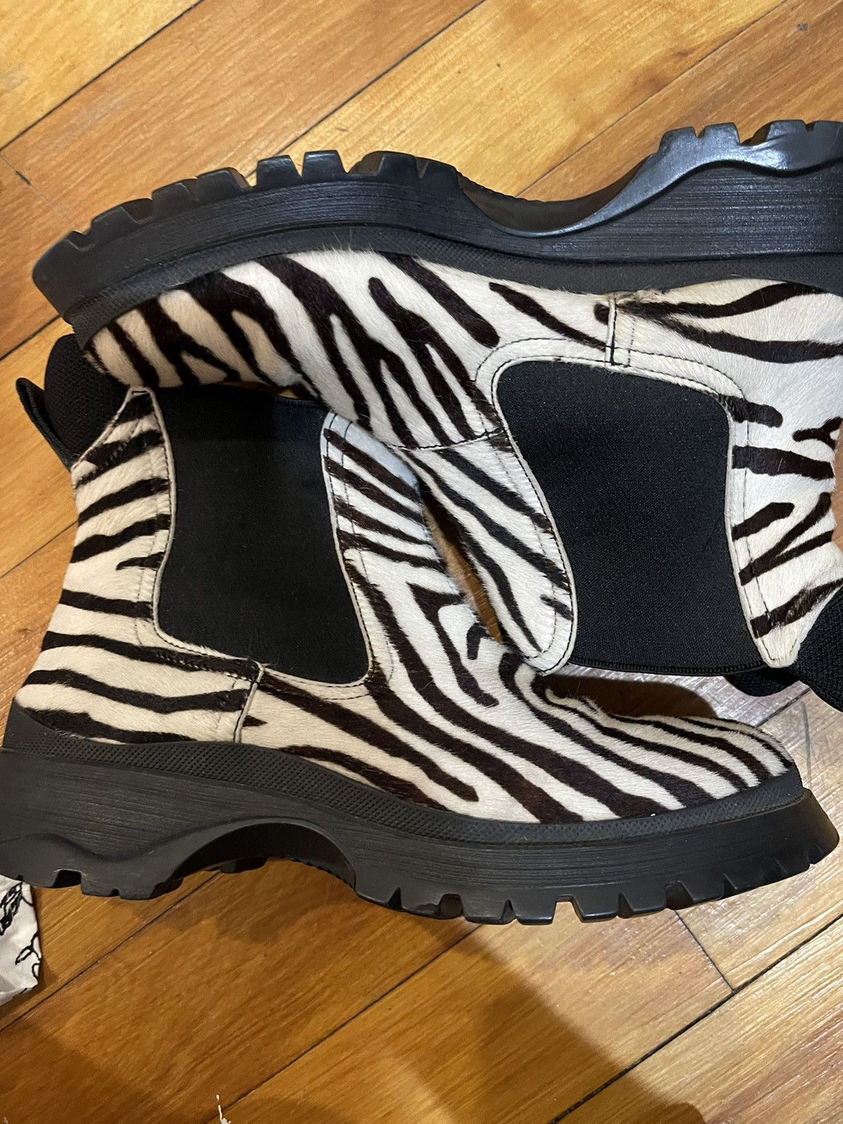 Prada Prada sport zebra fur Chelsea sneaker boots Size US 6 / IT 36 - 3 Thumbnail