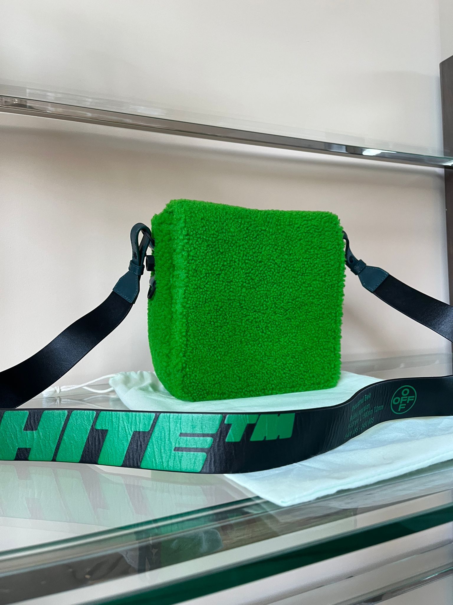 Off-White o1rshd1 Furry Cross Body Flap Bag in Green Size ONE SIZE - 4 Thumbnail